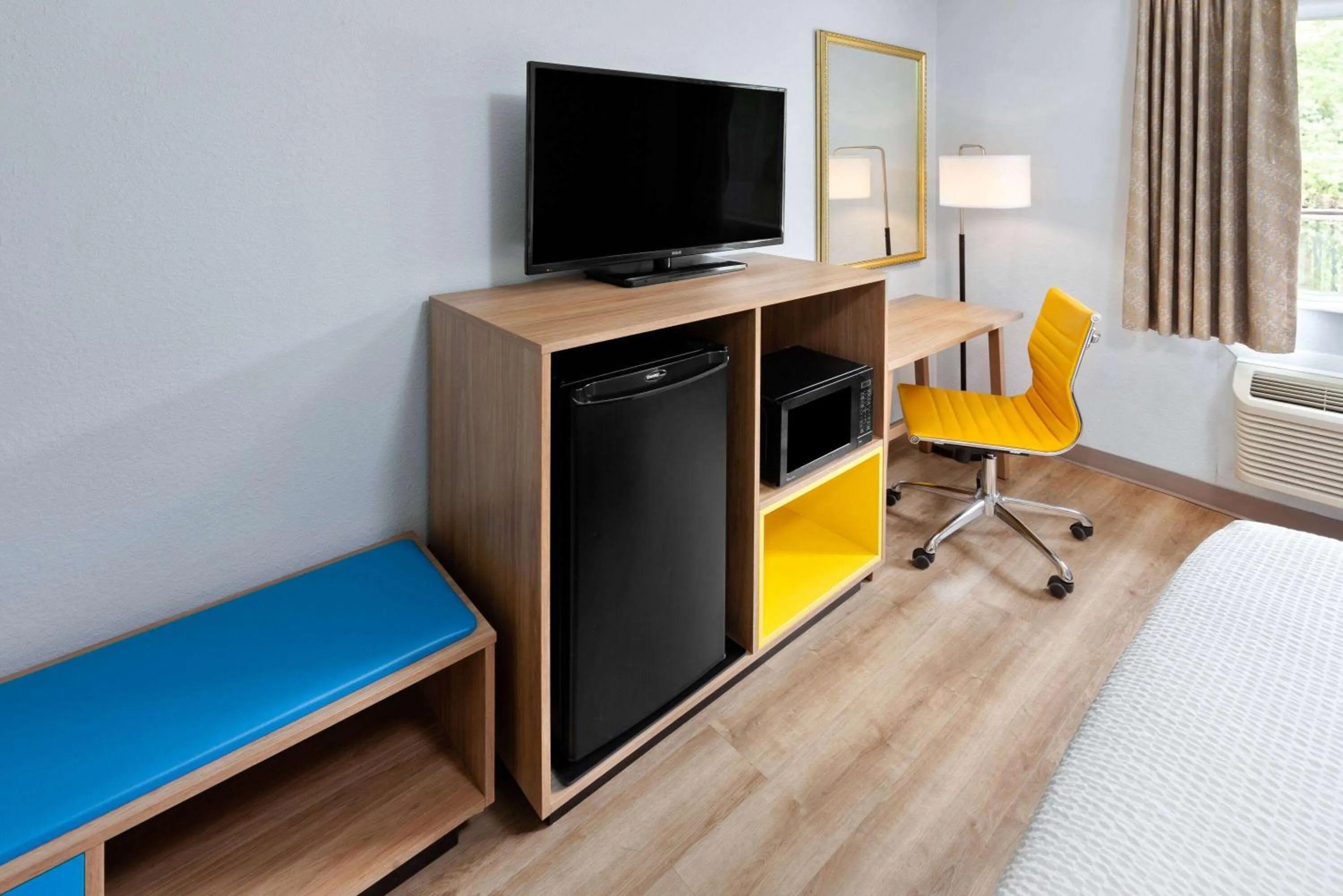 Other, Bed in Days Inn & Suites by Wyndham Siler City