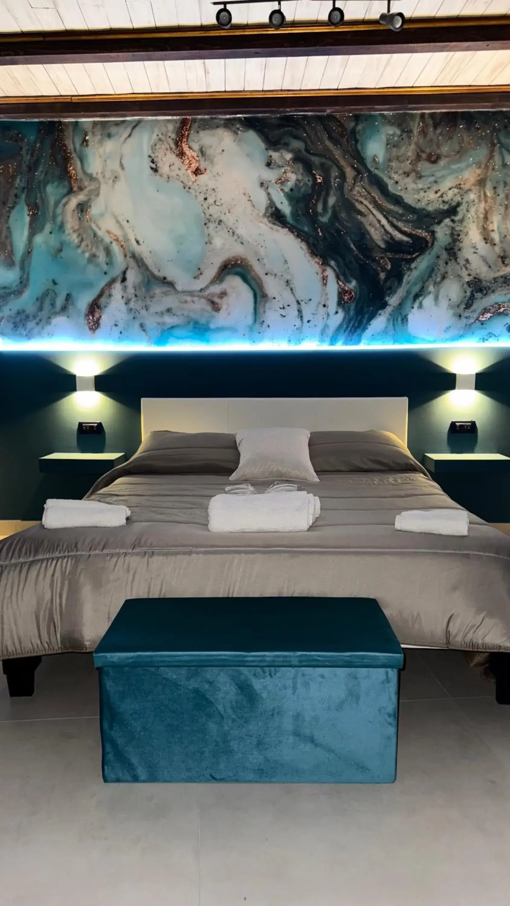 Deluxe Room in Cannatella's Mansion Deluxe Room in Cannatella's Mansion