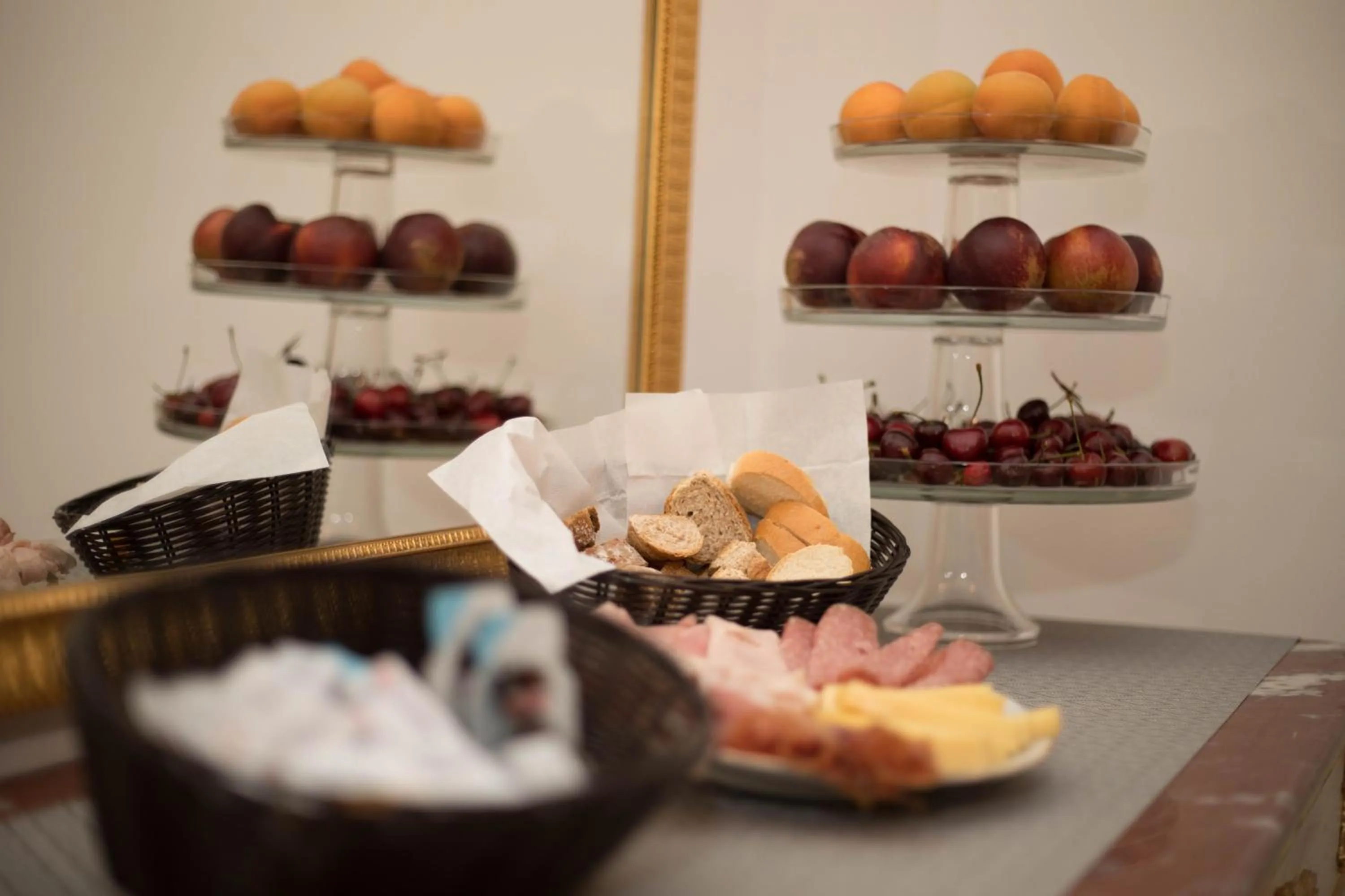 Breakfast in Cannatella's Mansion