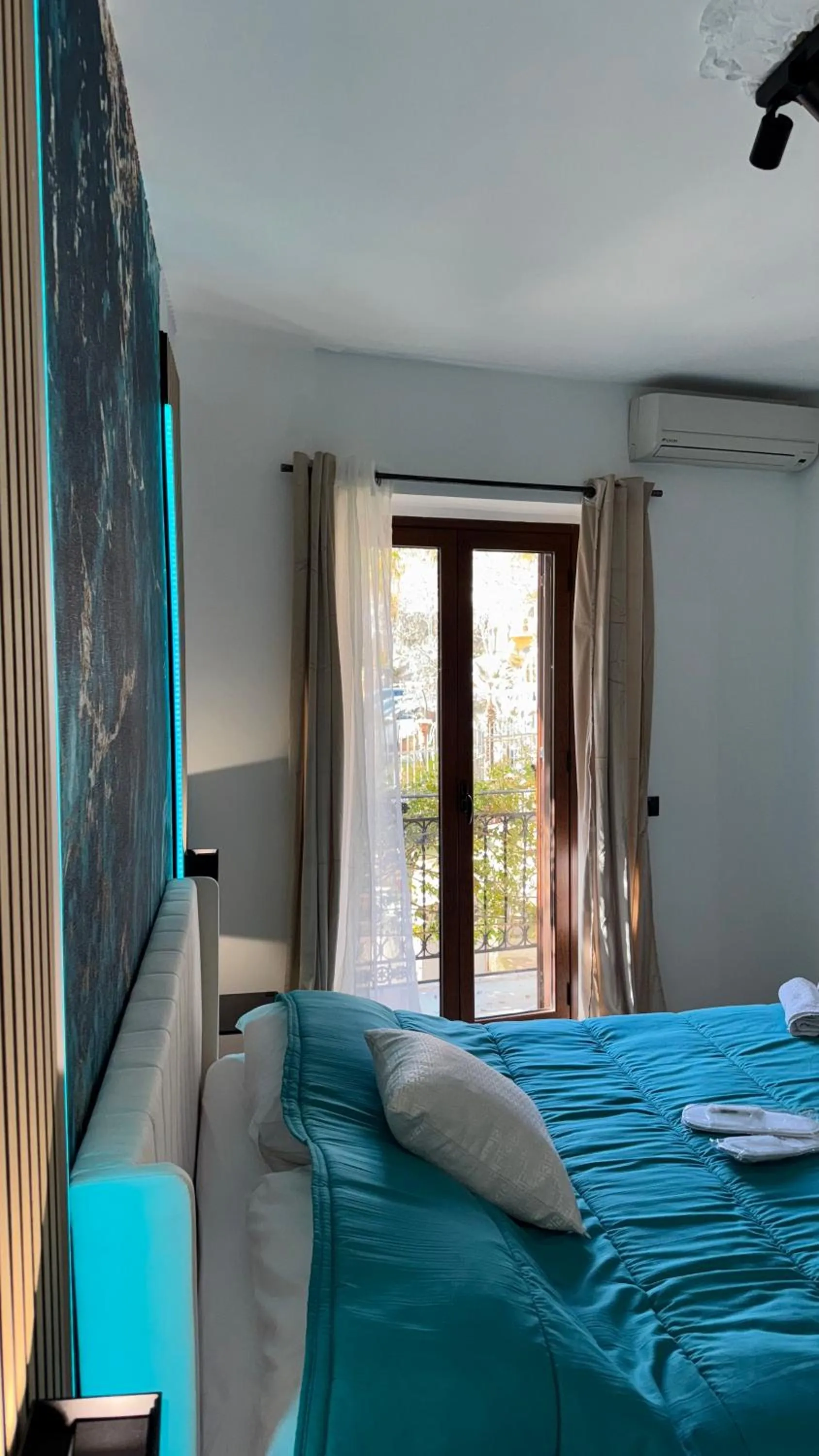 Bed in Cannatella's Mansion