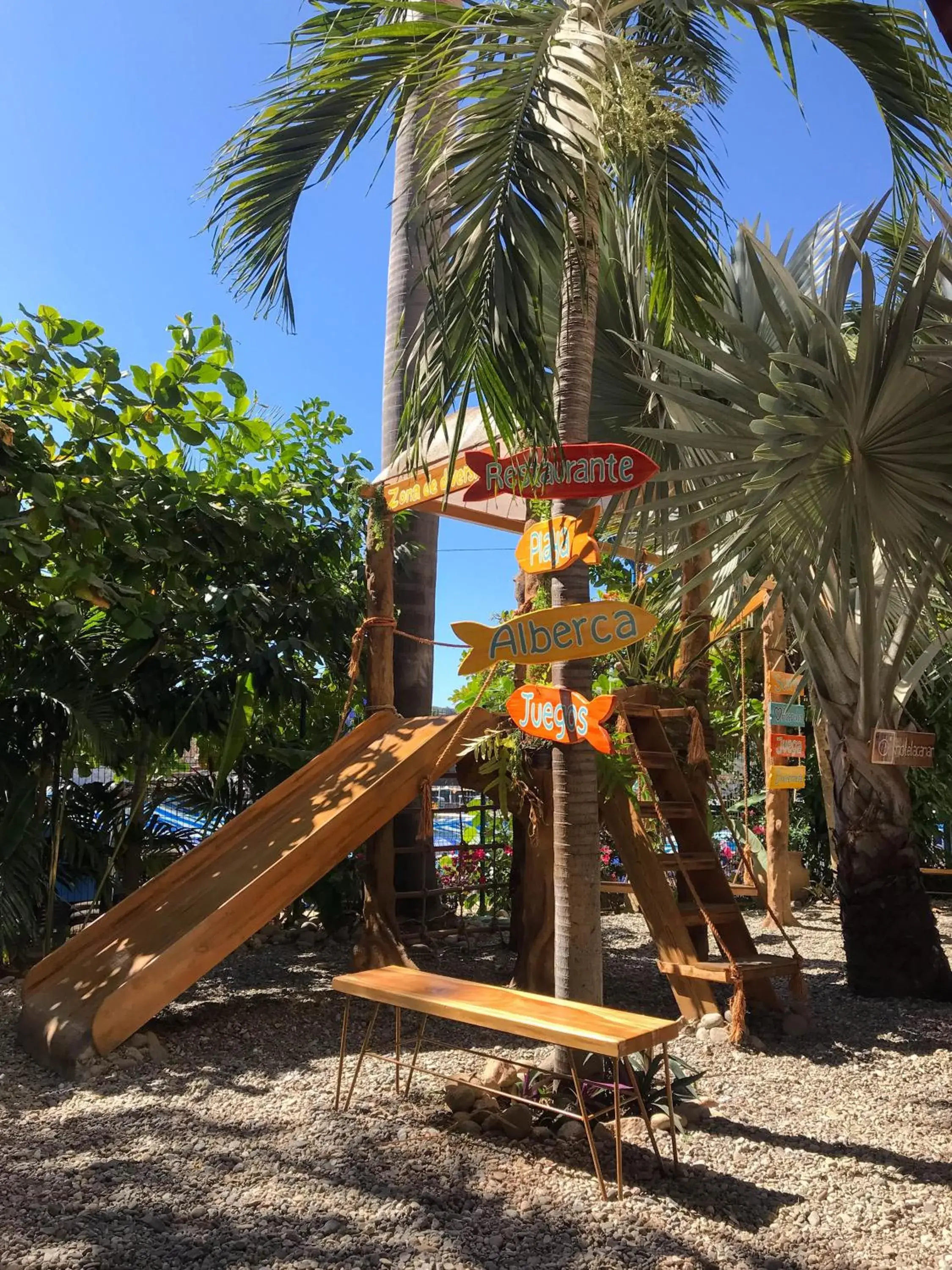 Restaurant/places to eat in Acamar Beach Resort Restaurant/places to eat in Acamar Beach Resort