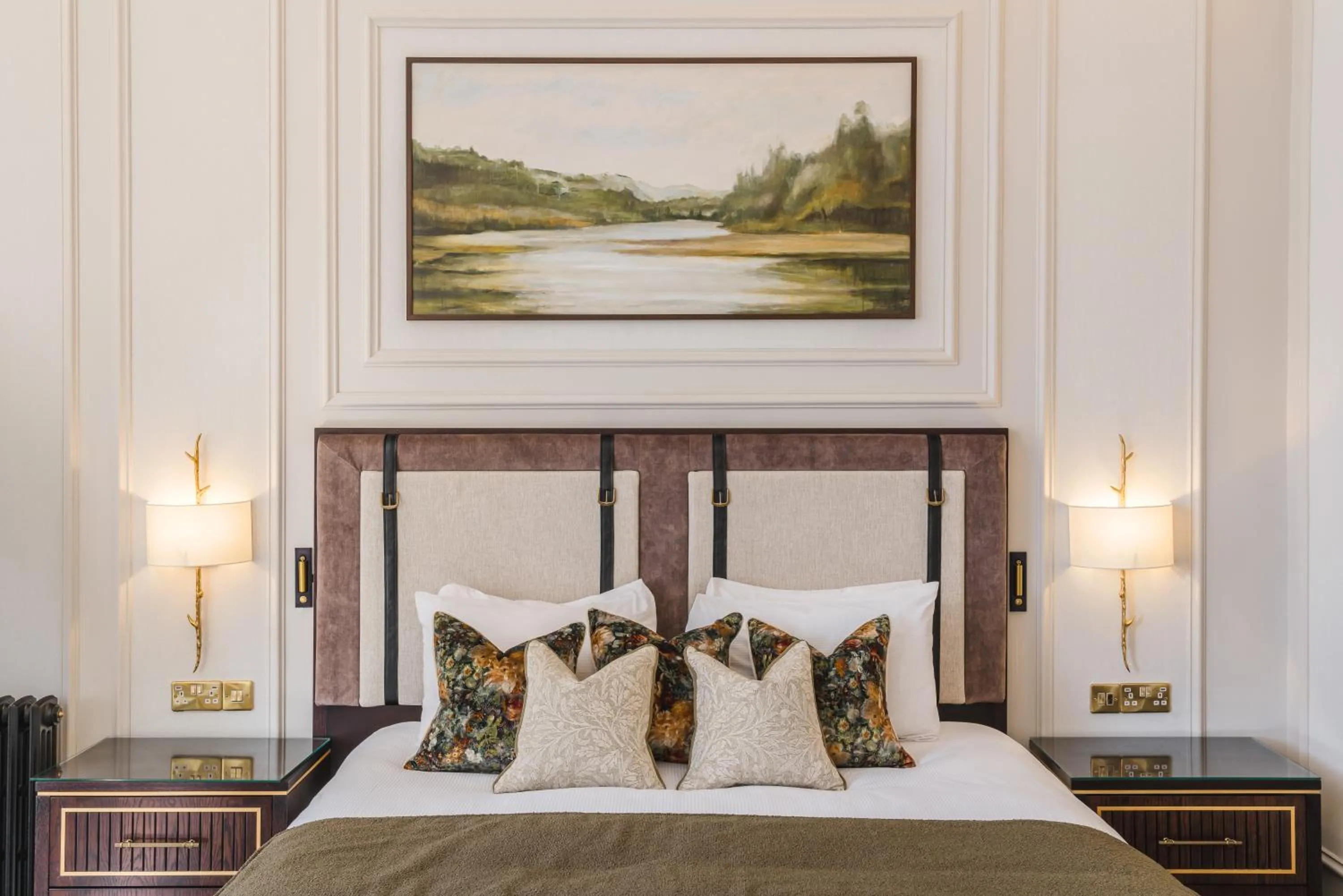 Bed in Dunkeld House Hotel