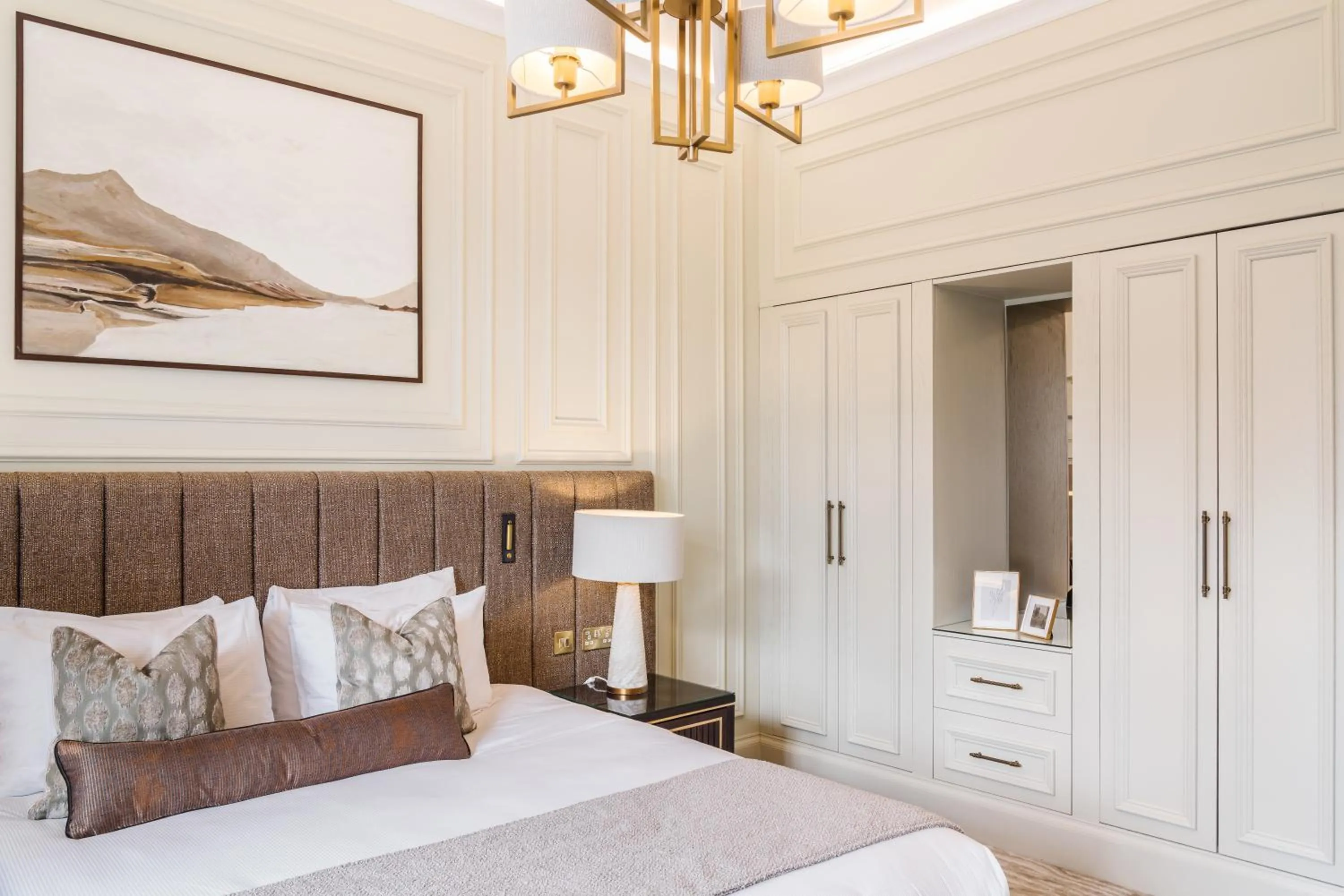 Bed in Dunkeld House Hotel