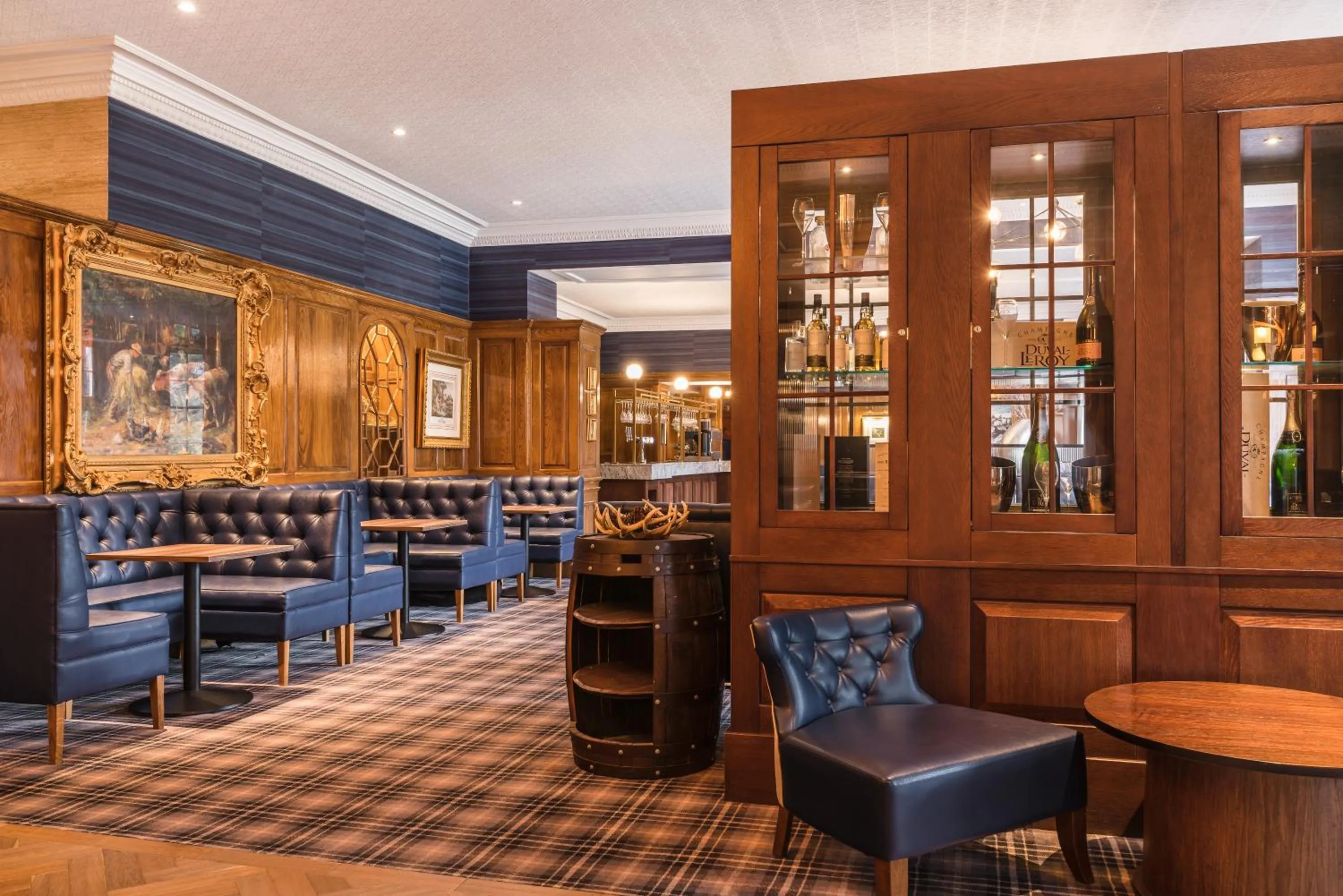 Lounge or bar in Dunkeld House Hotel