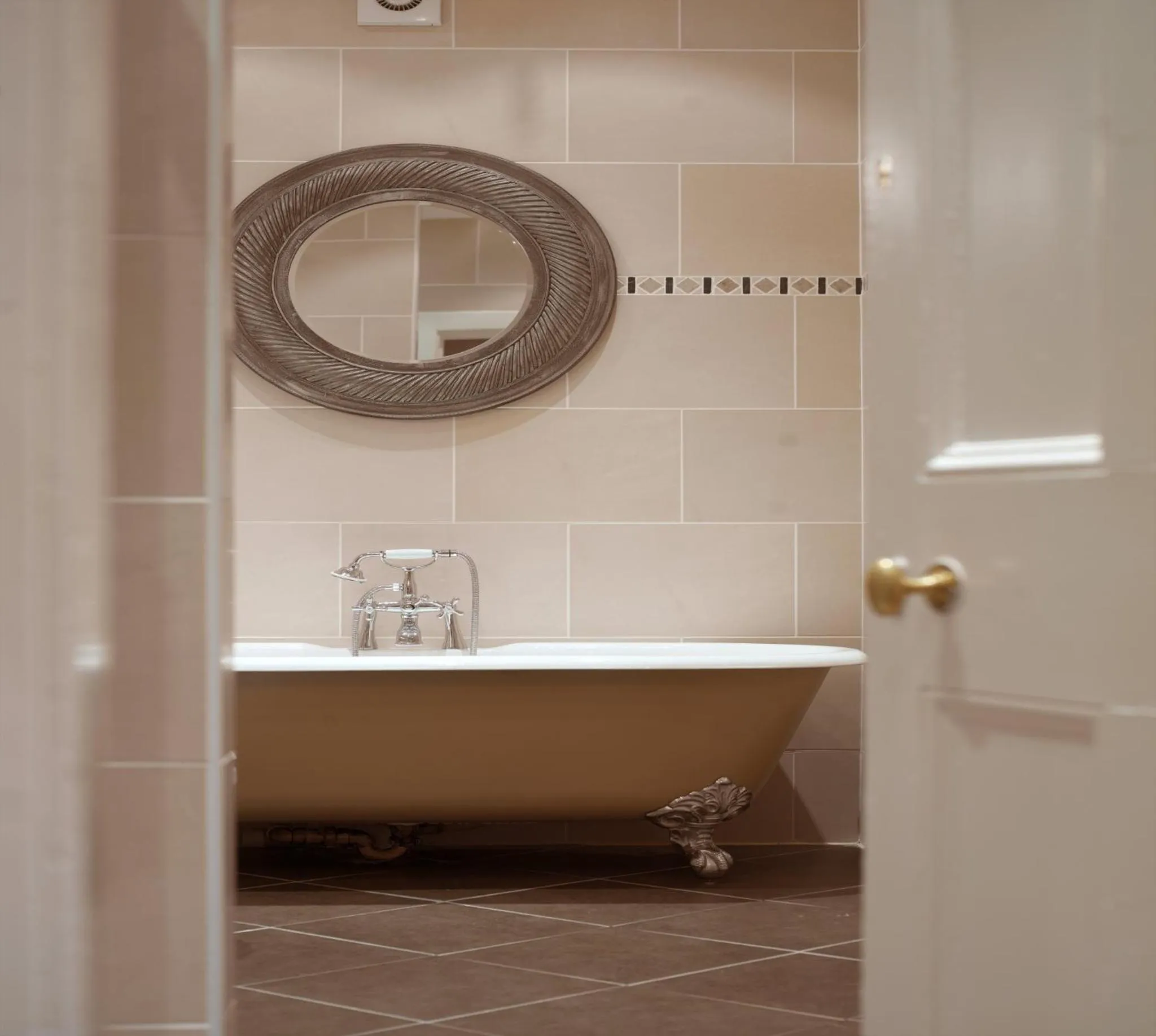 Bathroom in Dunkeld House Hotel