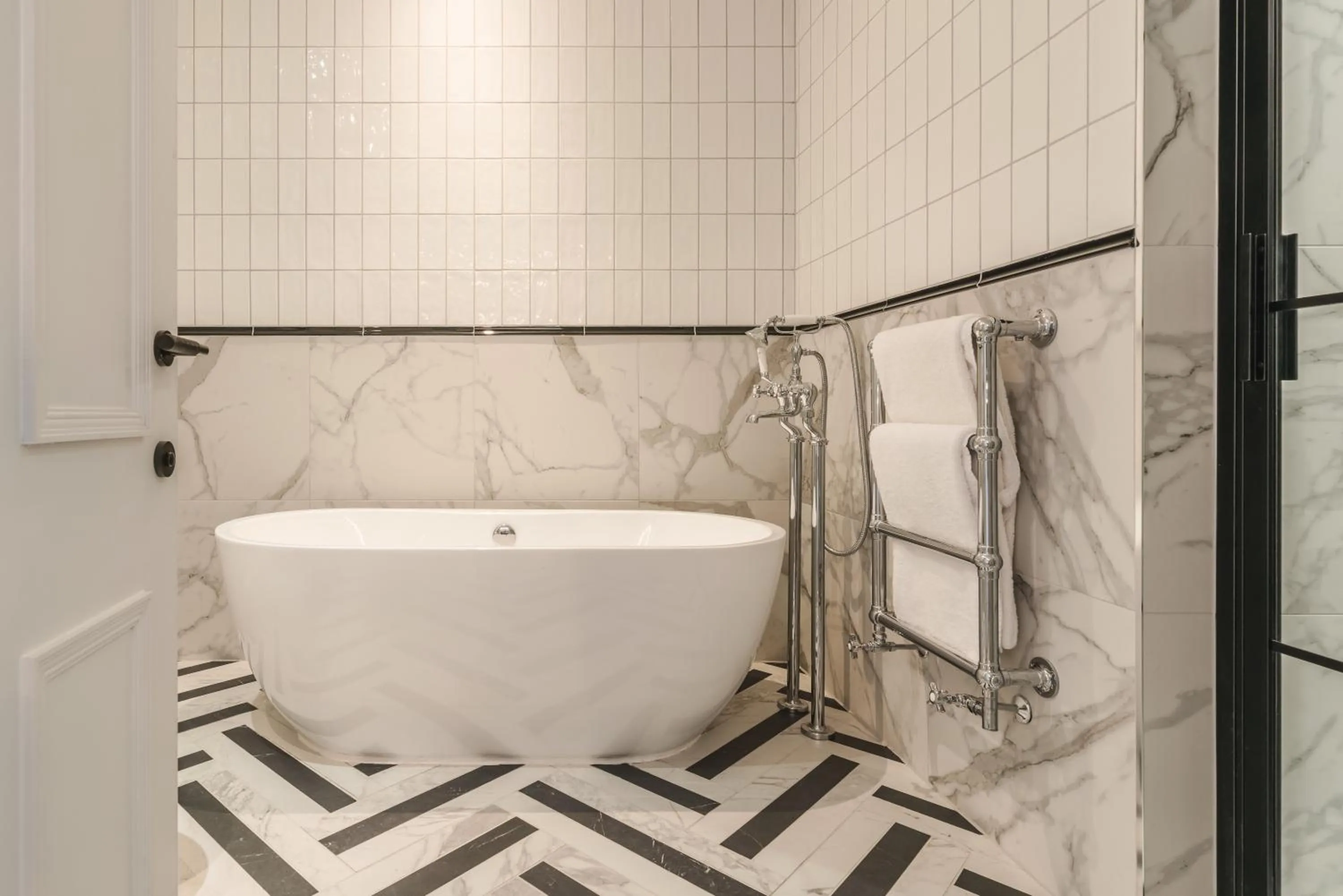 Bathroom in Dunkeld House Hotel