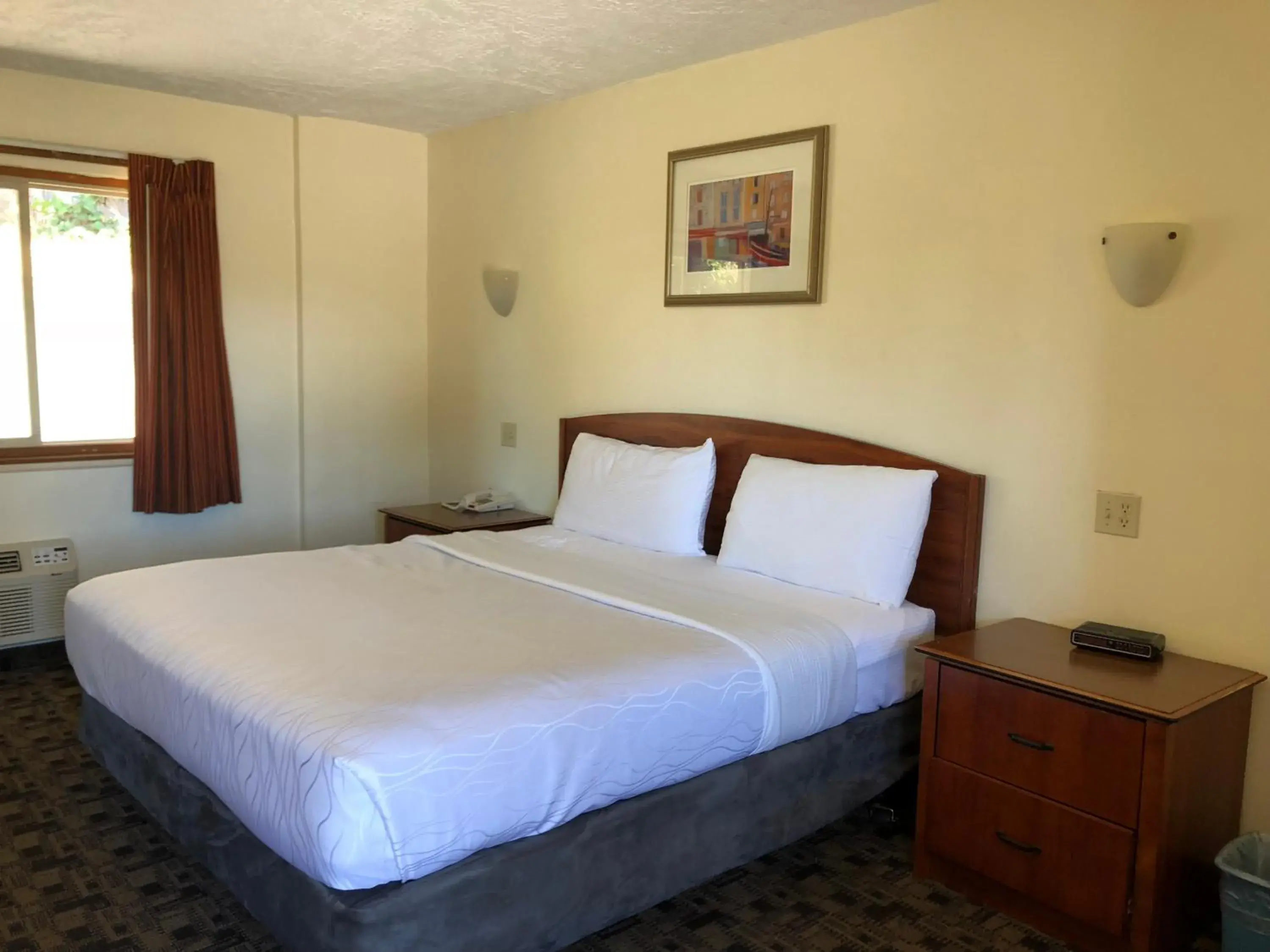 Standard Double Room in Monticello Motel Standard Double Room in Monticello Motel