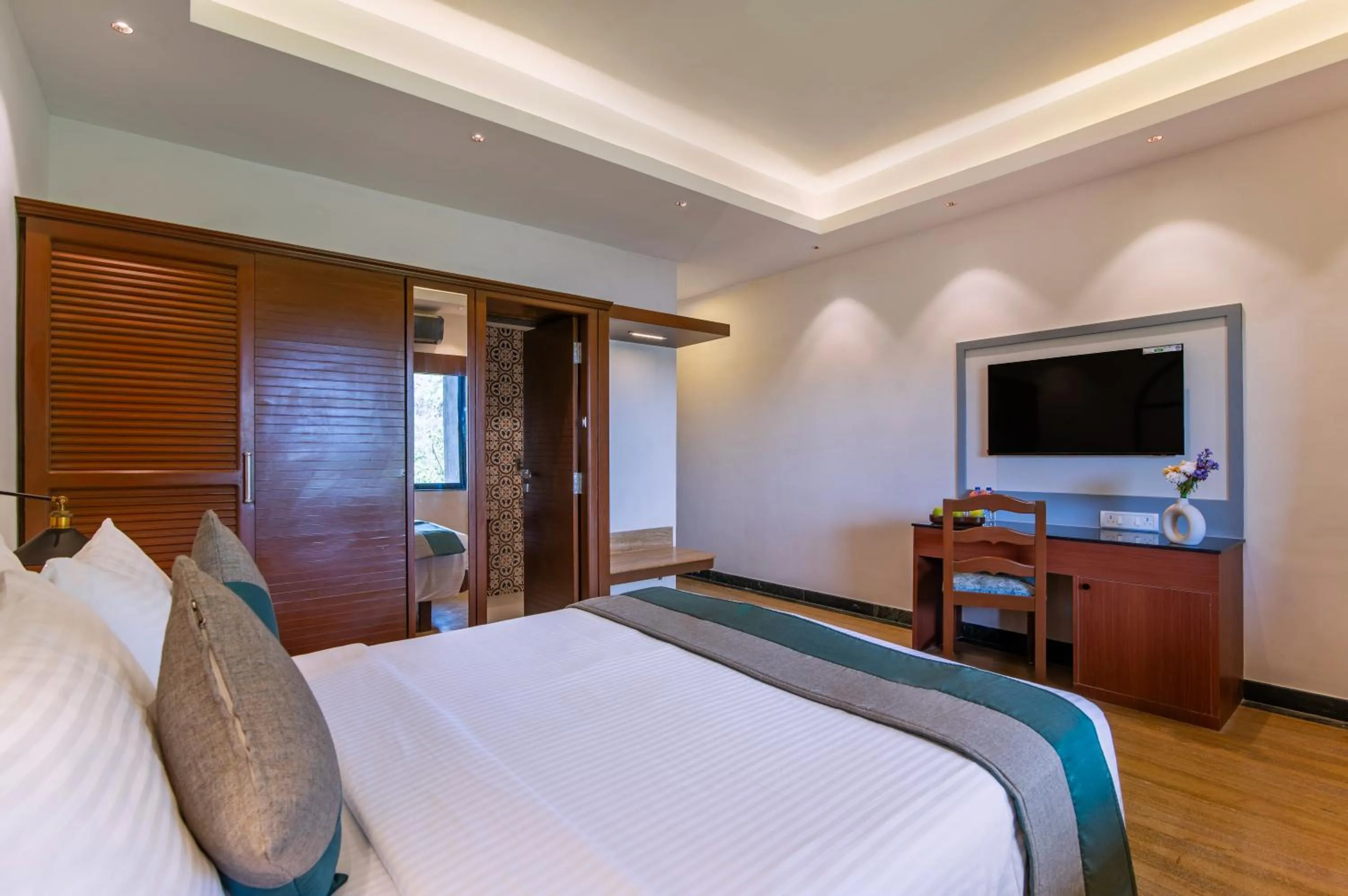 Bed in Sterling Karwar