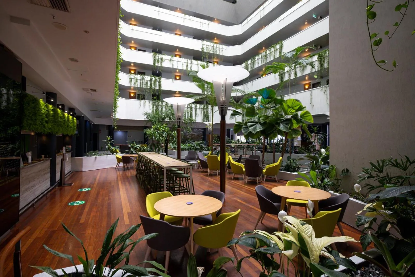 Garden in Novotel Darwin CBD