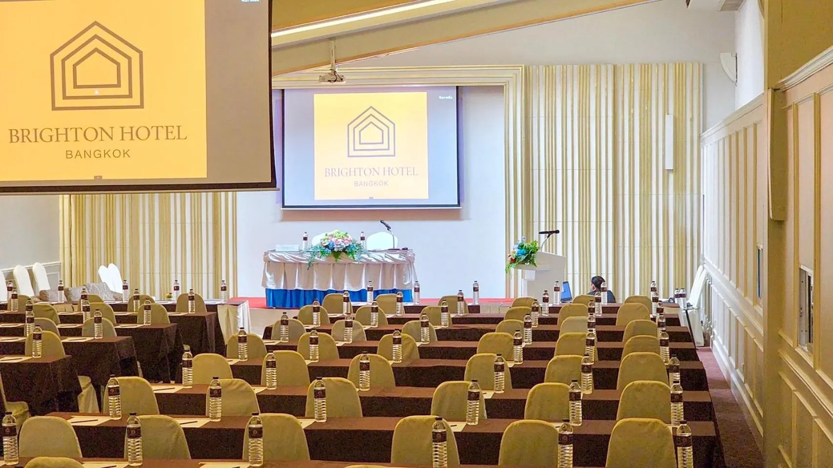 Meeting/conference room in Brighton Hotel Bangkok