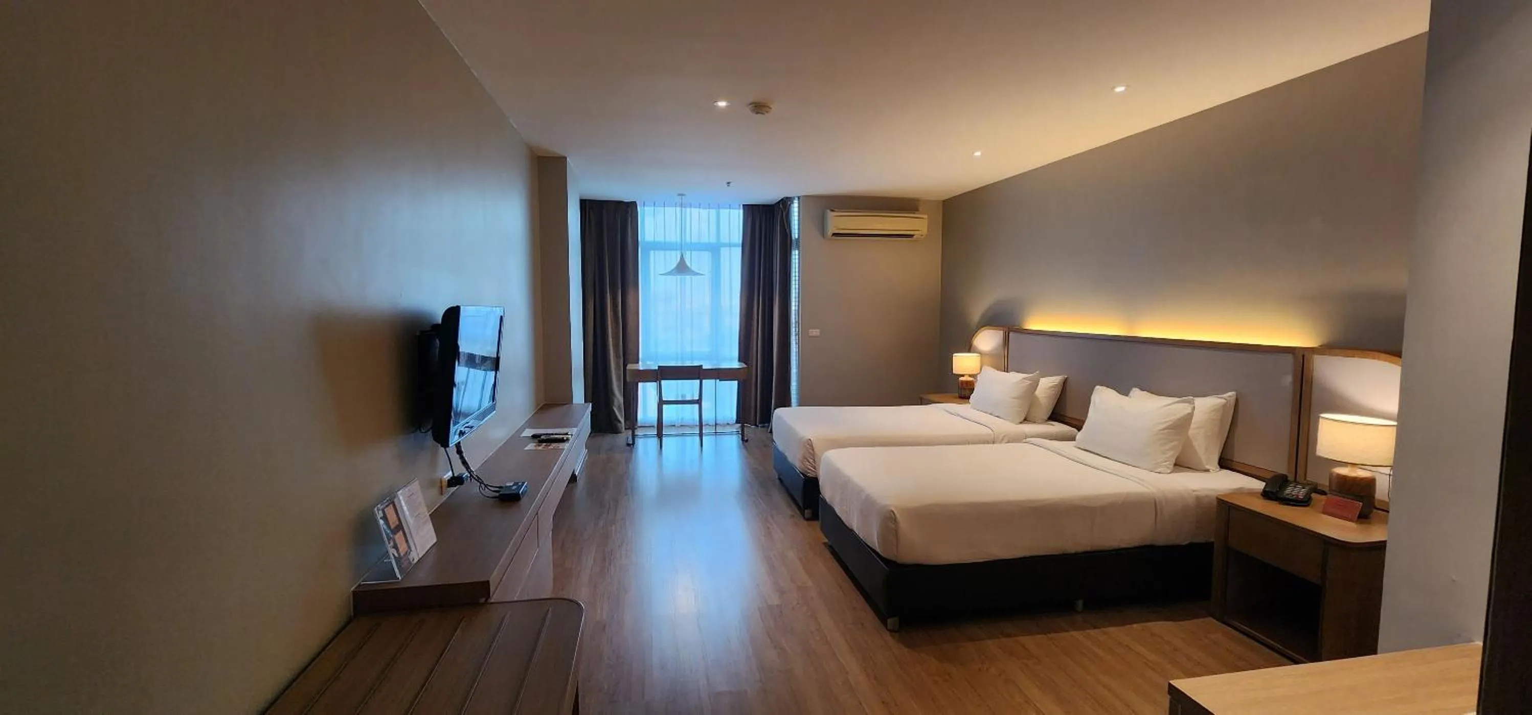 Bed in Brighton Hotel Bangkok