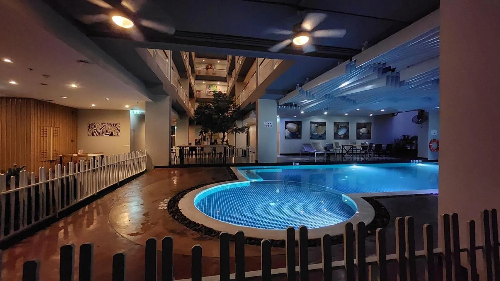 Swimming pool in Brighton Hotel Bangkok