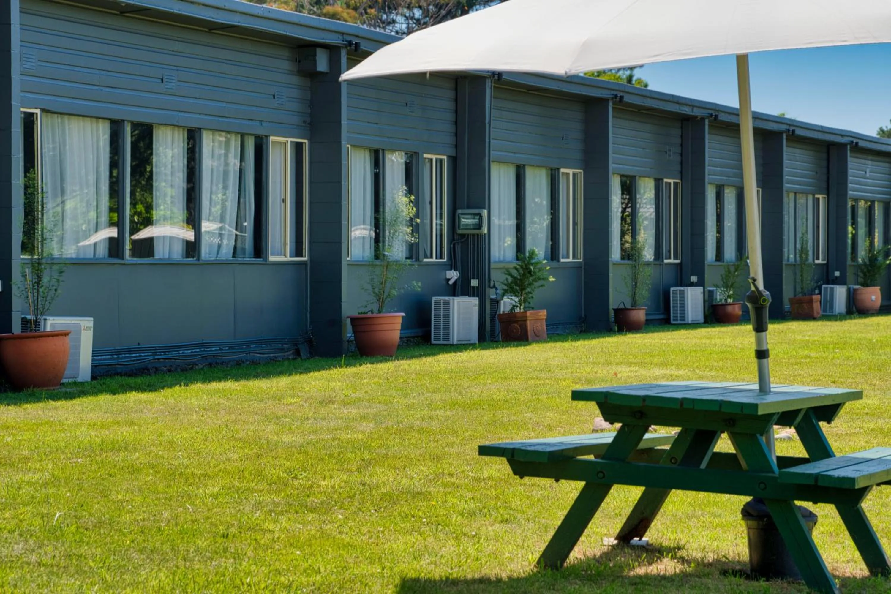 Property building in Motel Echo Point