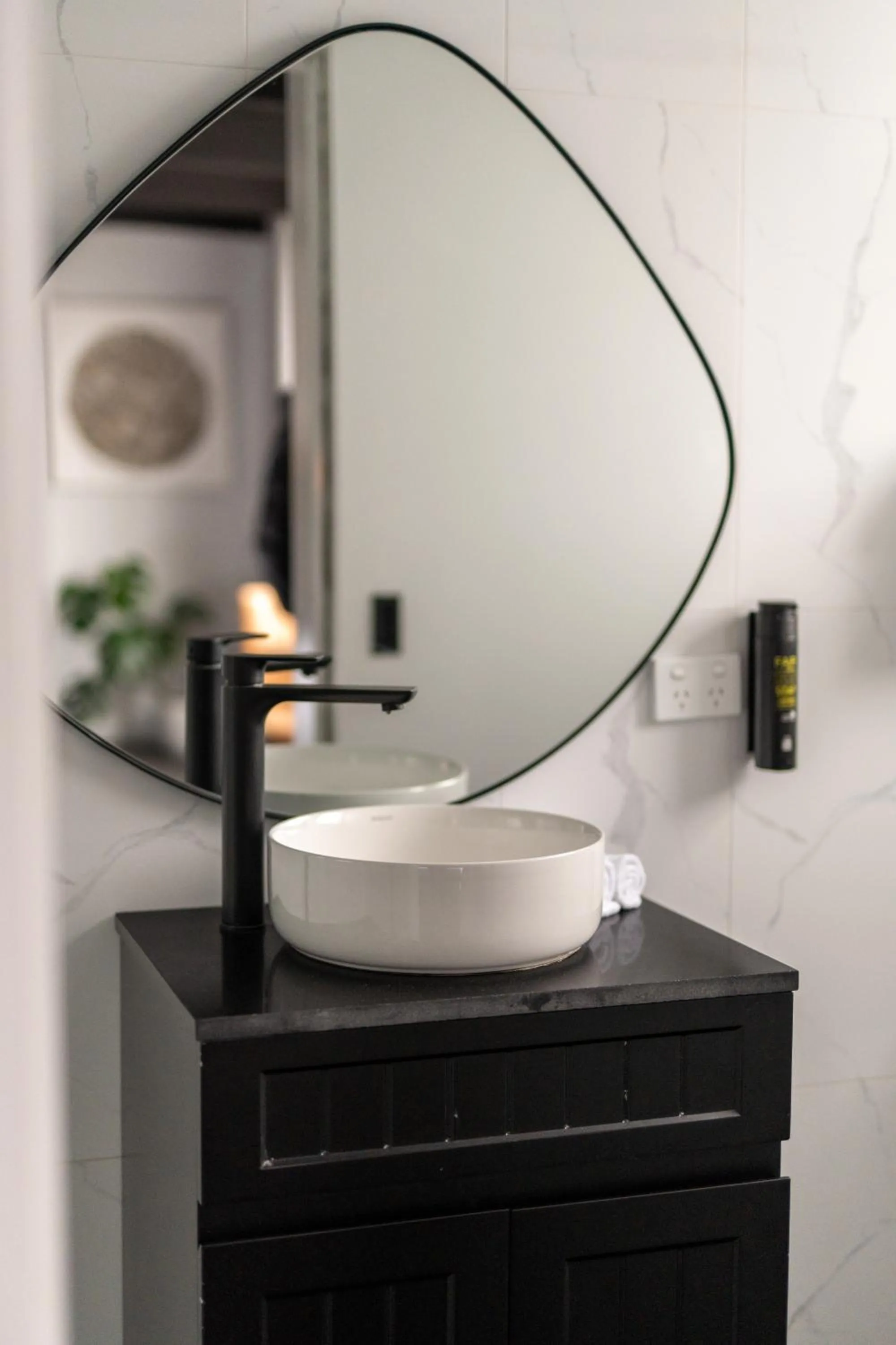 Bathroom in Motel Echo Point