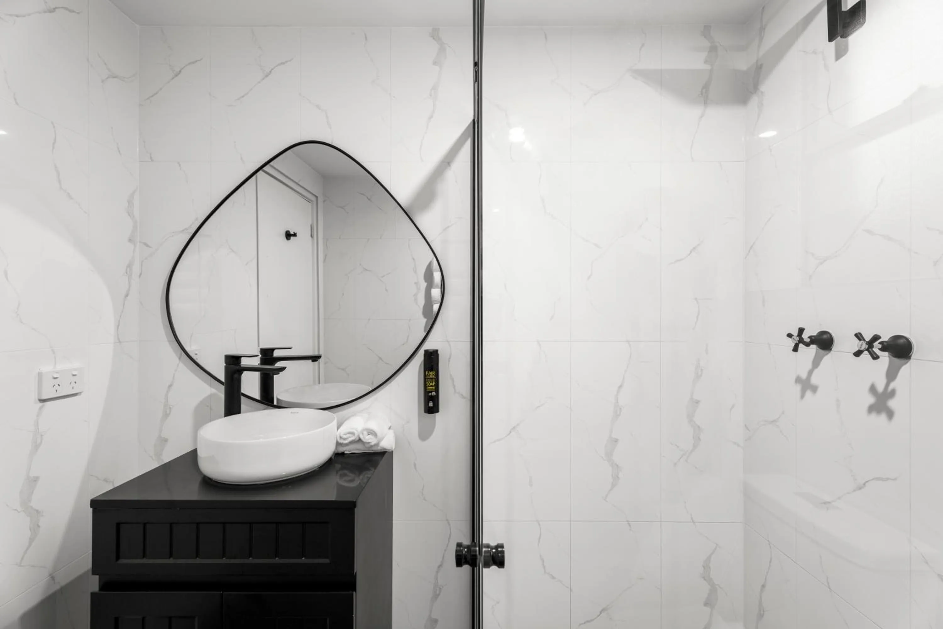 Shower in Motel Echo Point