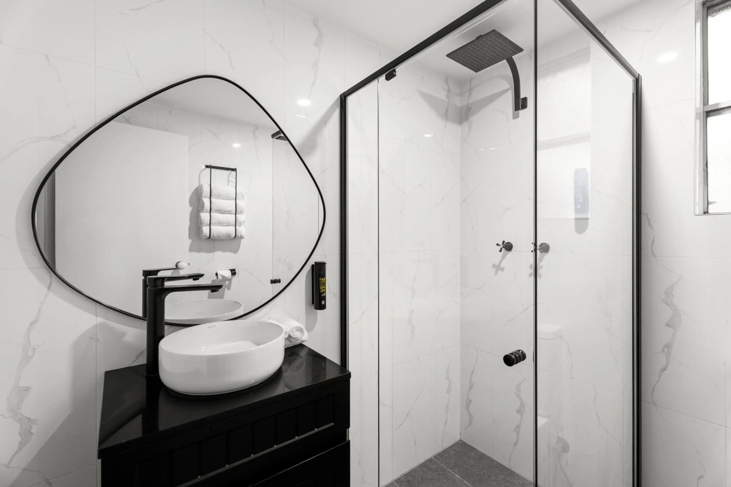 Shower in Motel Echo Point