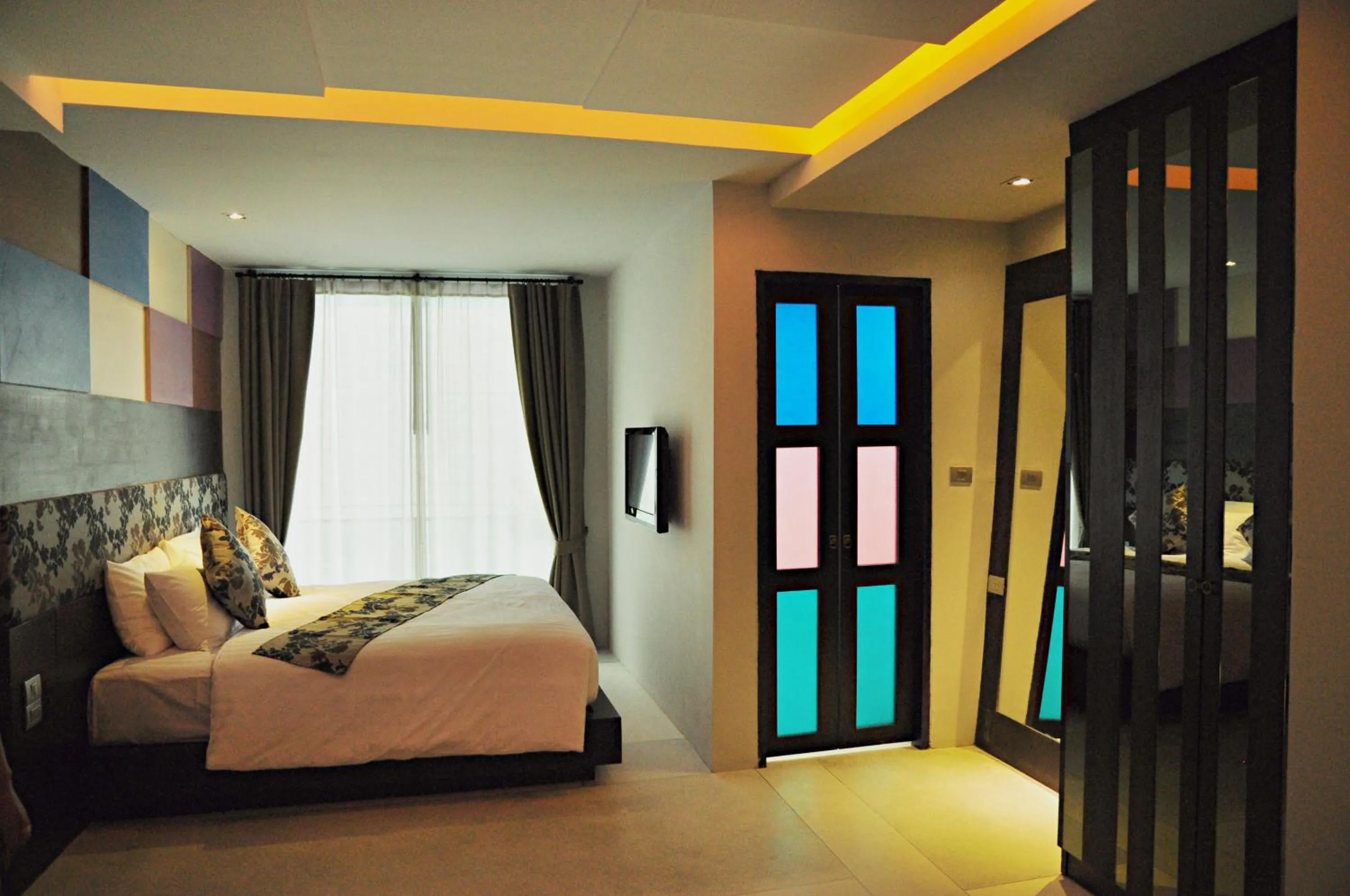 Photo of the whole room, Bed in Chalay Monta