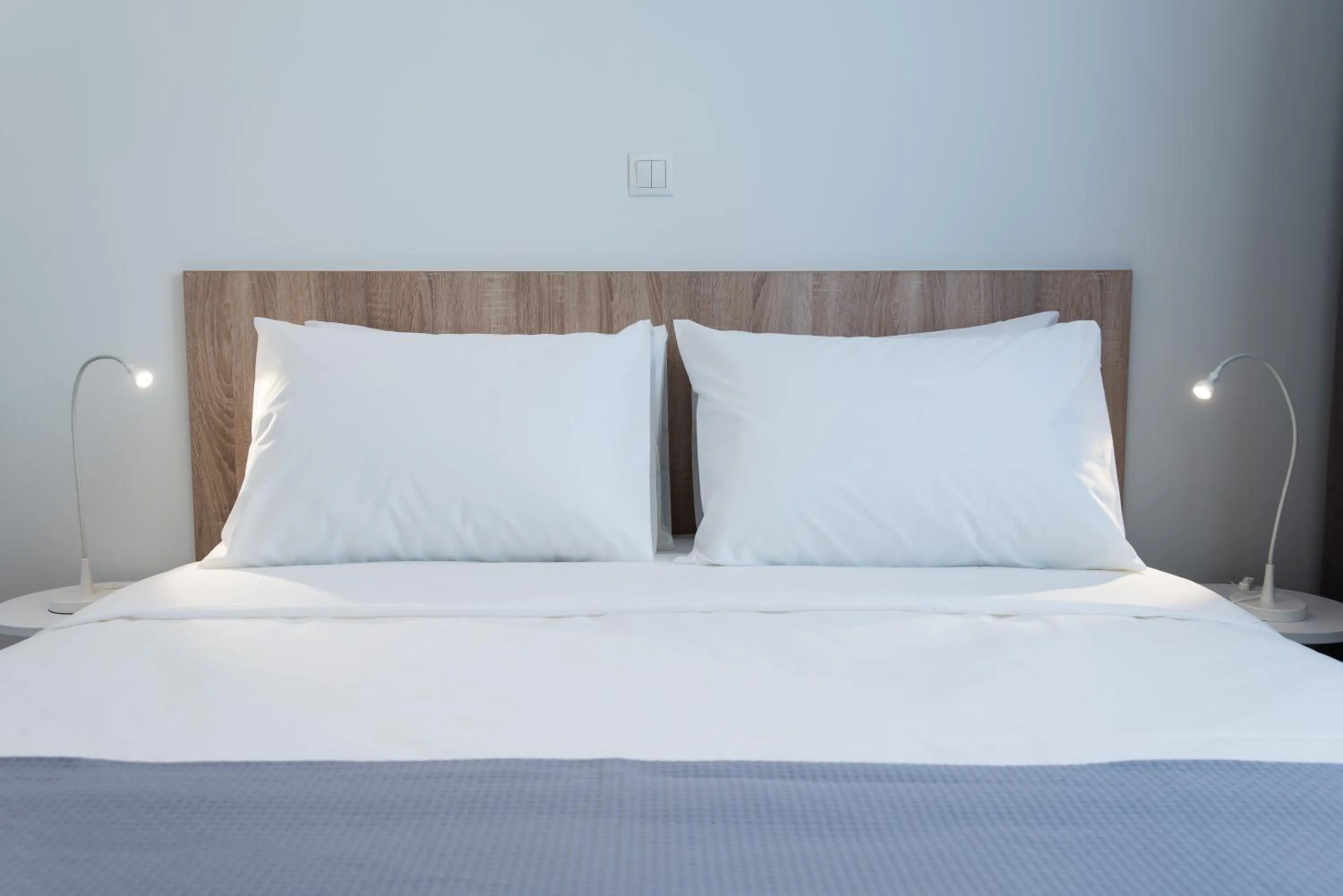 Bedroom, Bed in Spot Apart