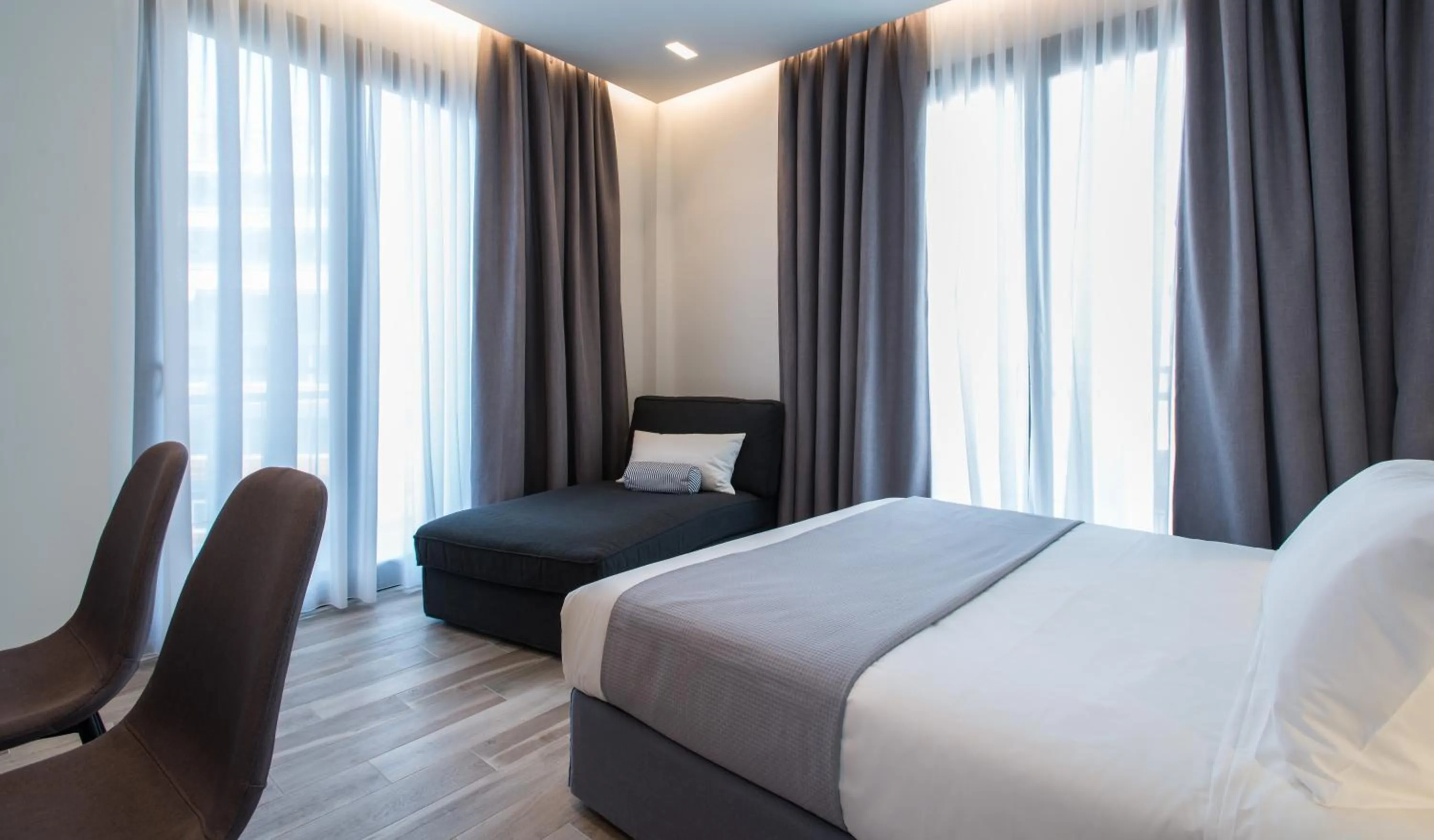 Bedroom, Bed in Spot Apart