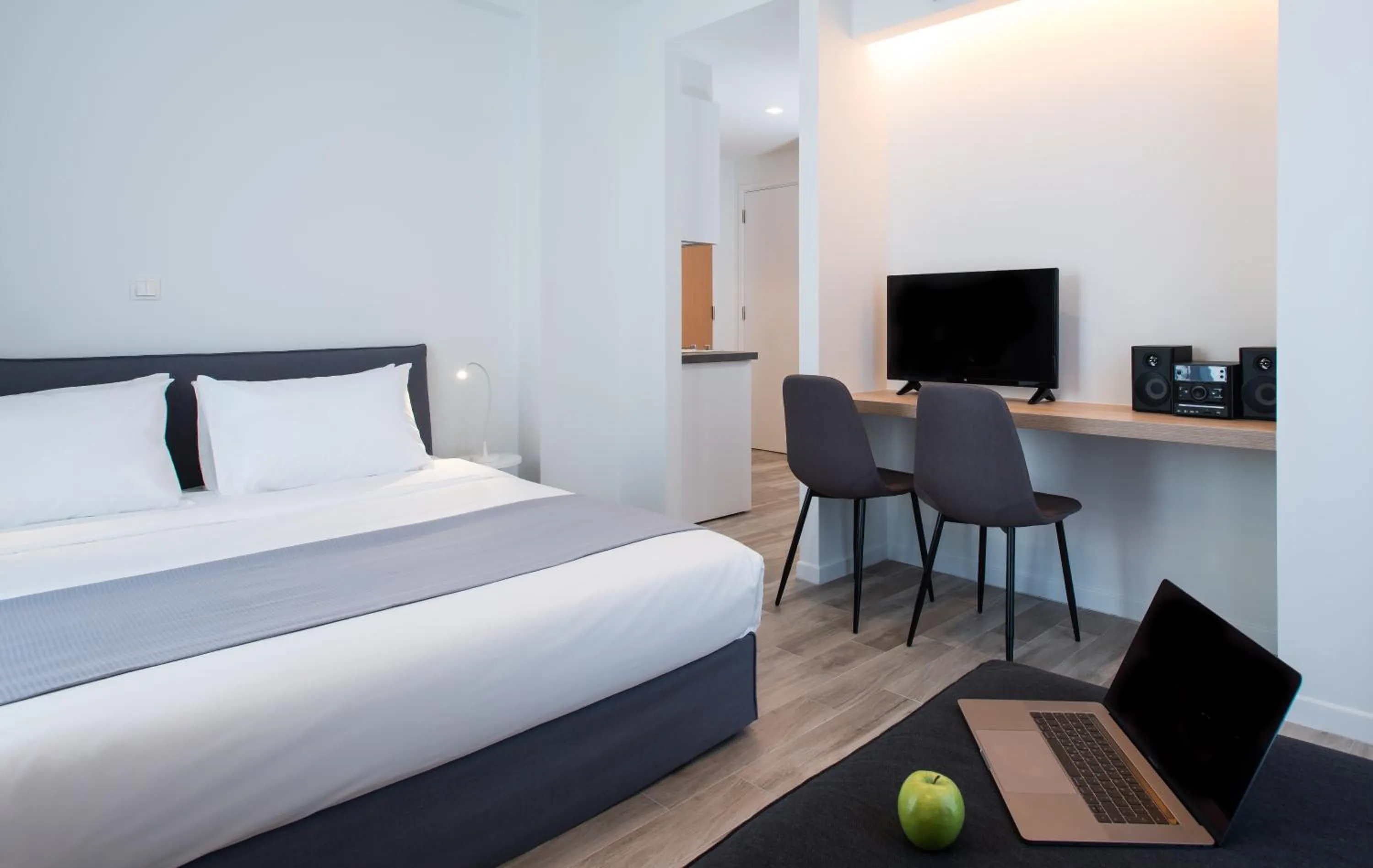 TV and multimedia, Bed in Spot Apart