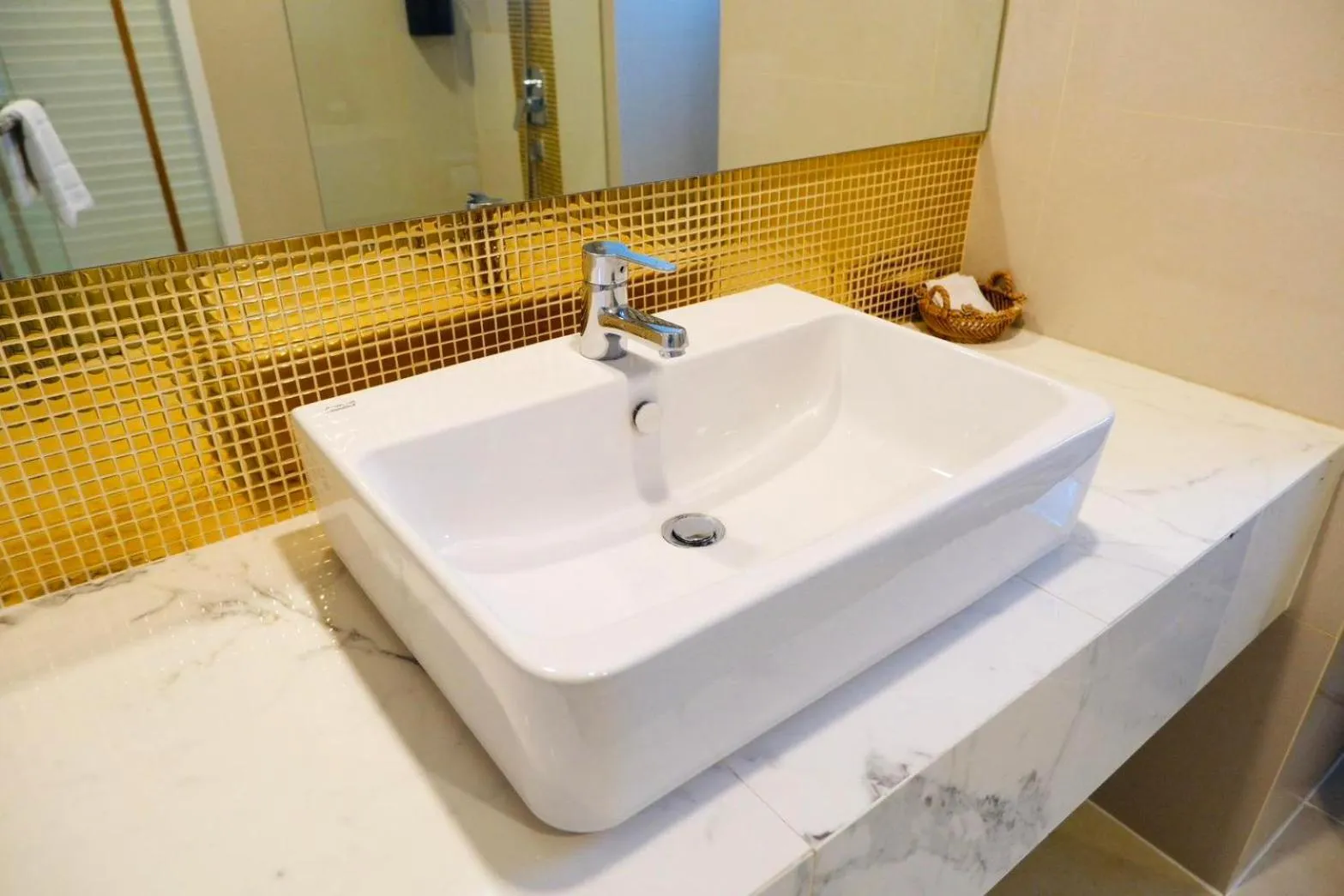 Bathroom in FuramaXclusive Pratunam Park Hotel