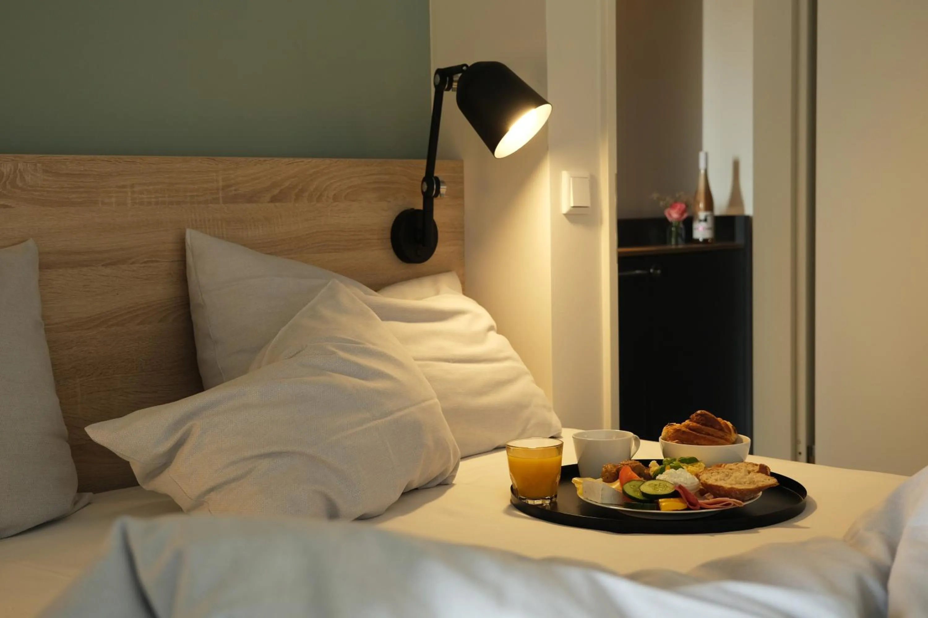 Breakfast, Bed in sylc. Apartmenthotel – Serviced Apartments