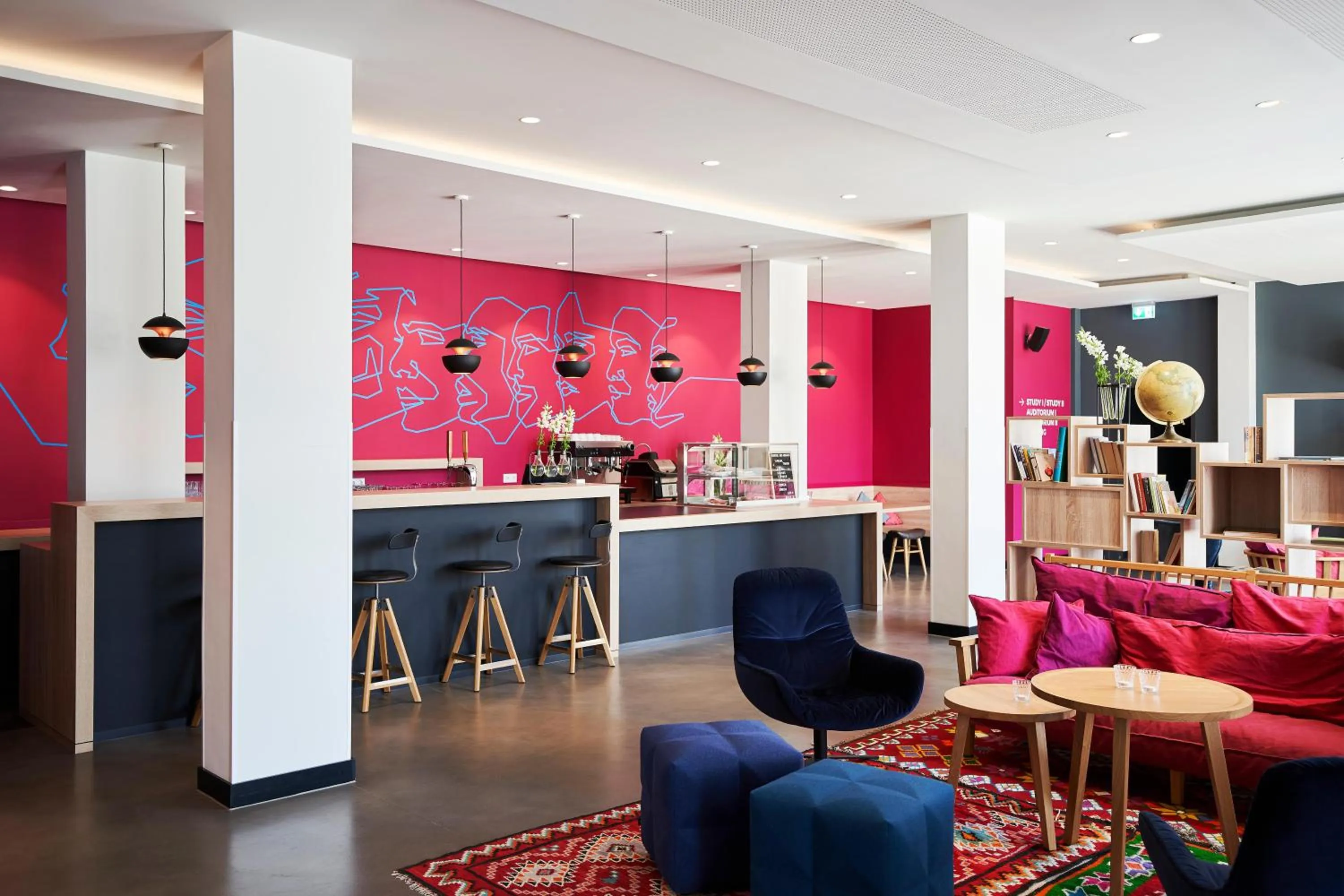 Lounge or bar in sylc. Apartmenthotel – Serviced Apartments