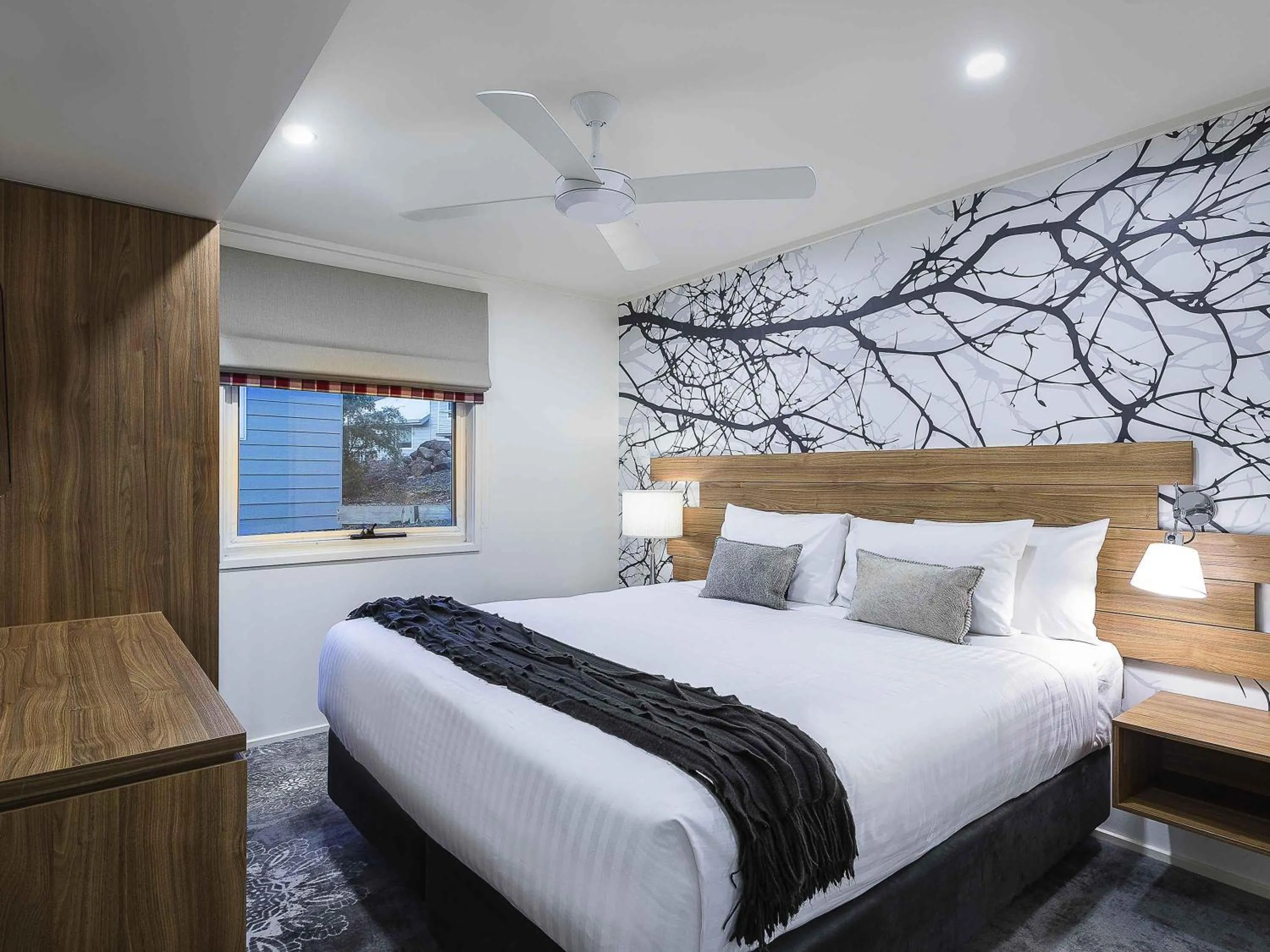 Bedroom, Bed in The Sebel Pinnacle Valley