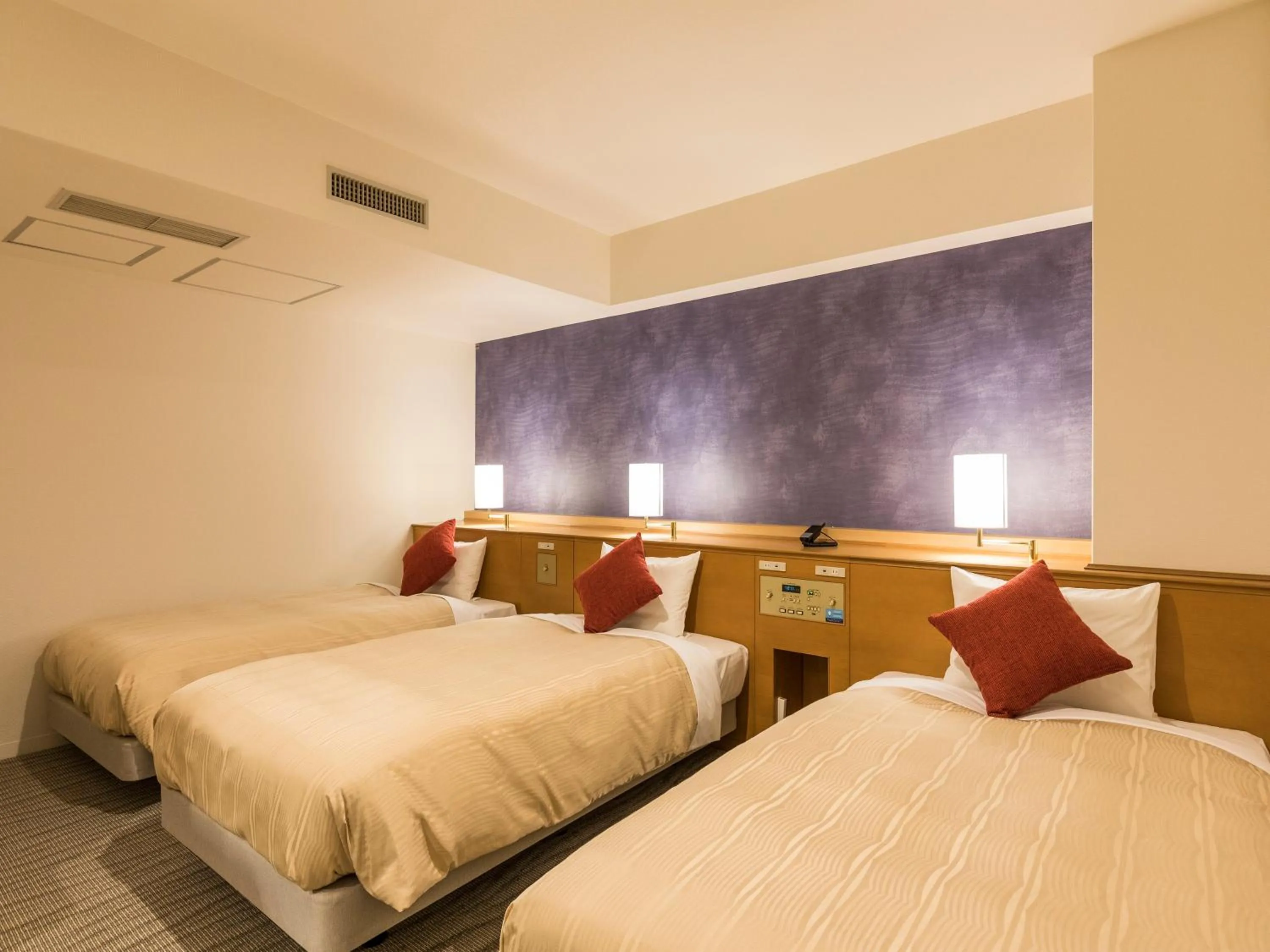 Photo of the whole room, Bed in Nishitetsu Inn Fukuoka