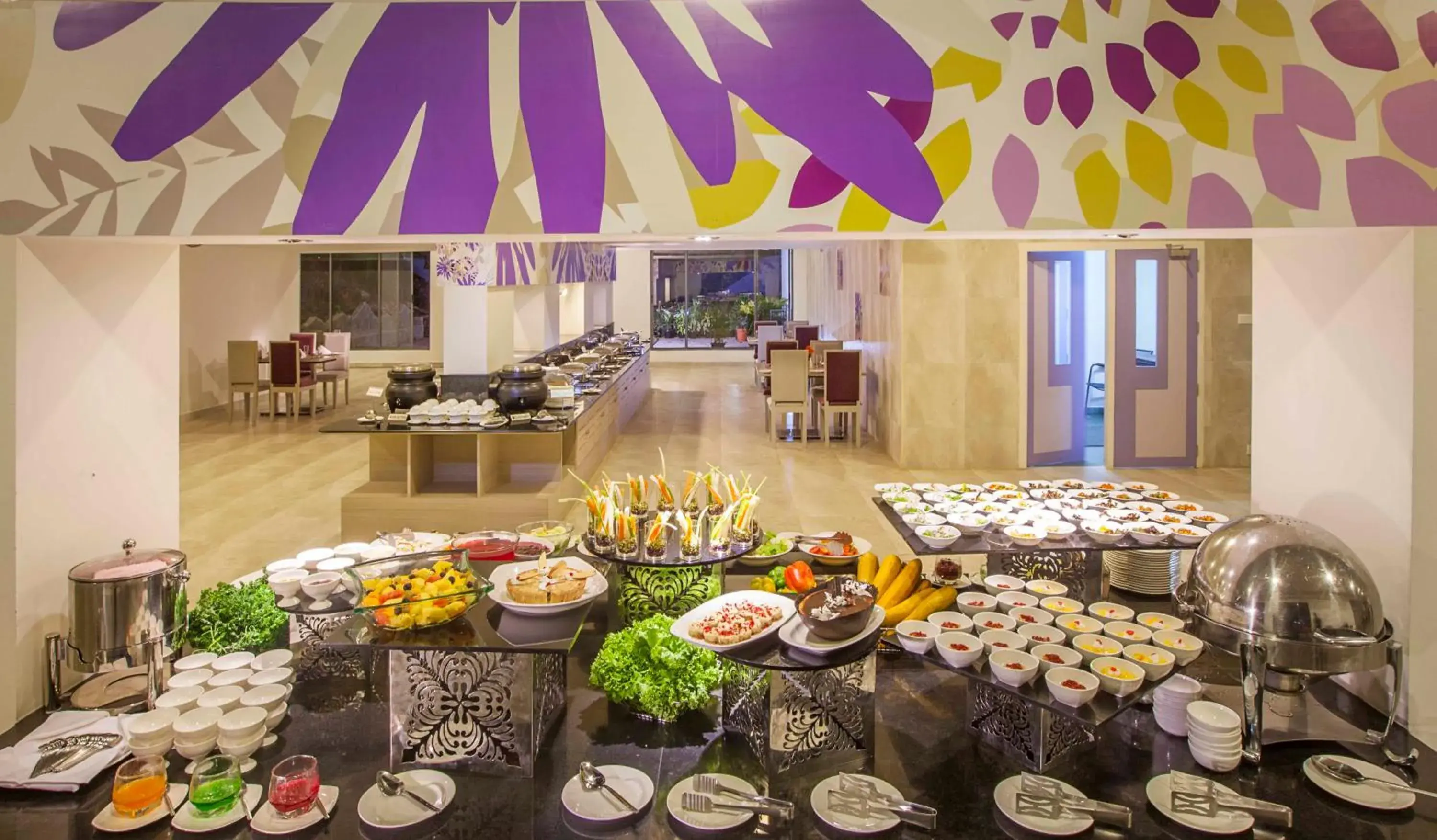 Restaurant/places to eat in Sterling Munnar Restaurant/places to eat in Sterling Munnar