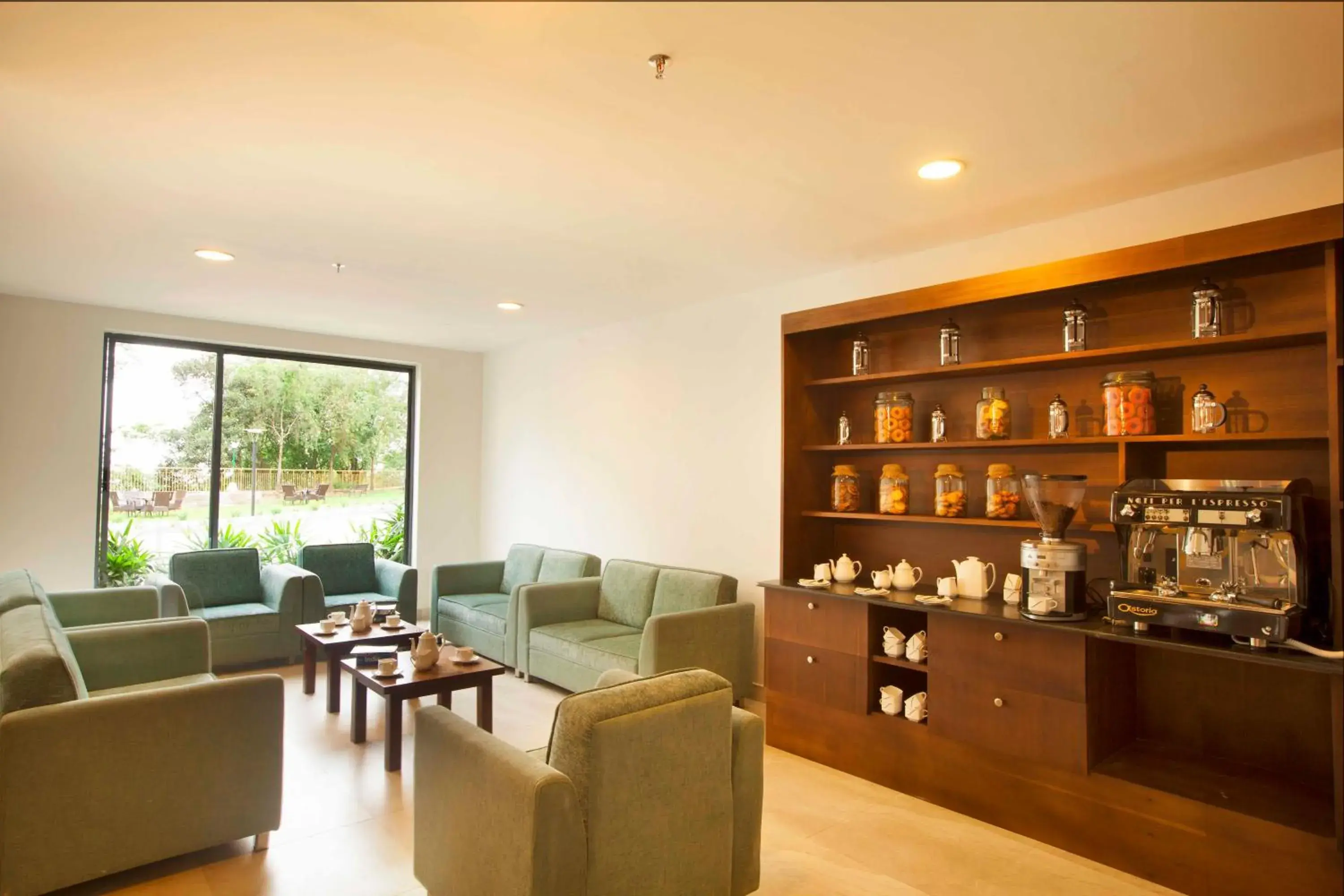 Lounge or bar in Sterling Munnar Lounge or bar in Sterling Munnar