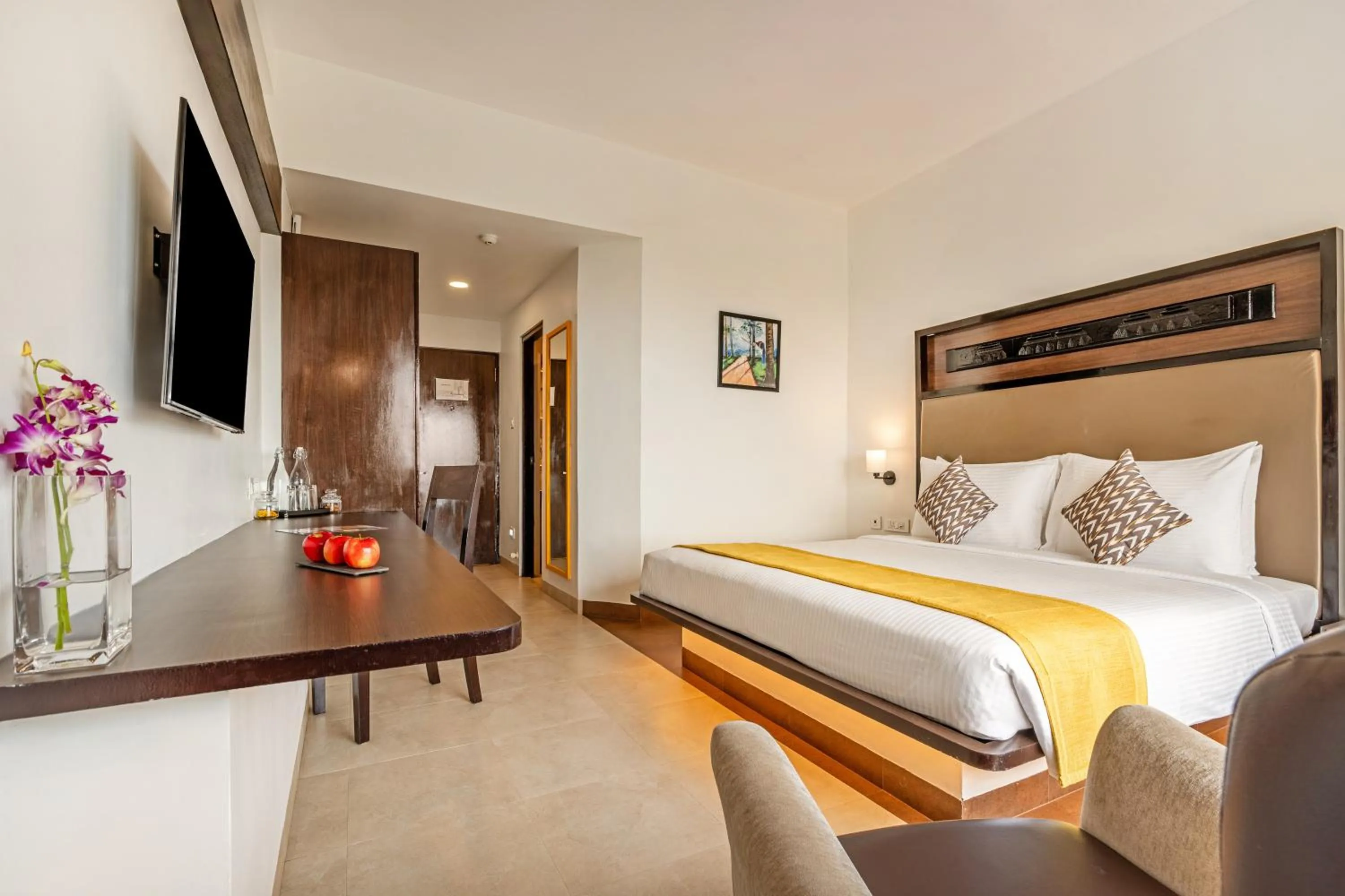 Photo of the whole room, Bed in Sterling Munnar