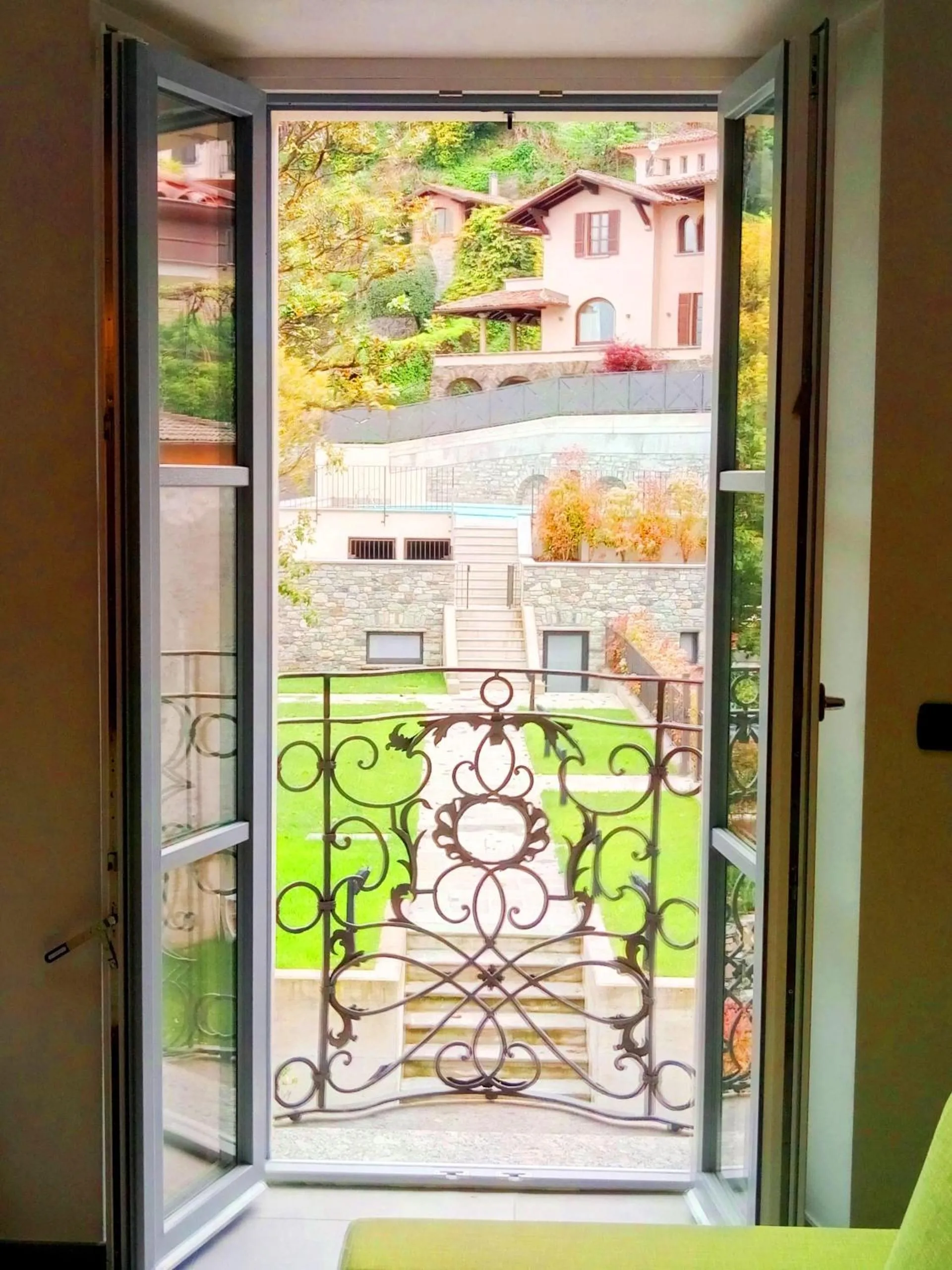 Garden in Castelli Delux