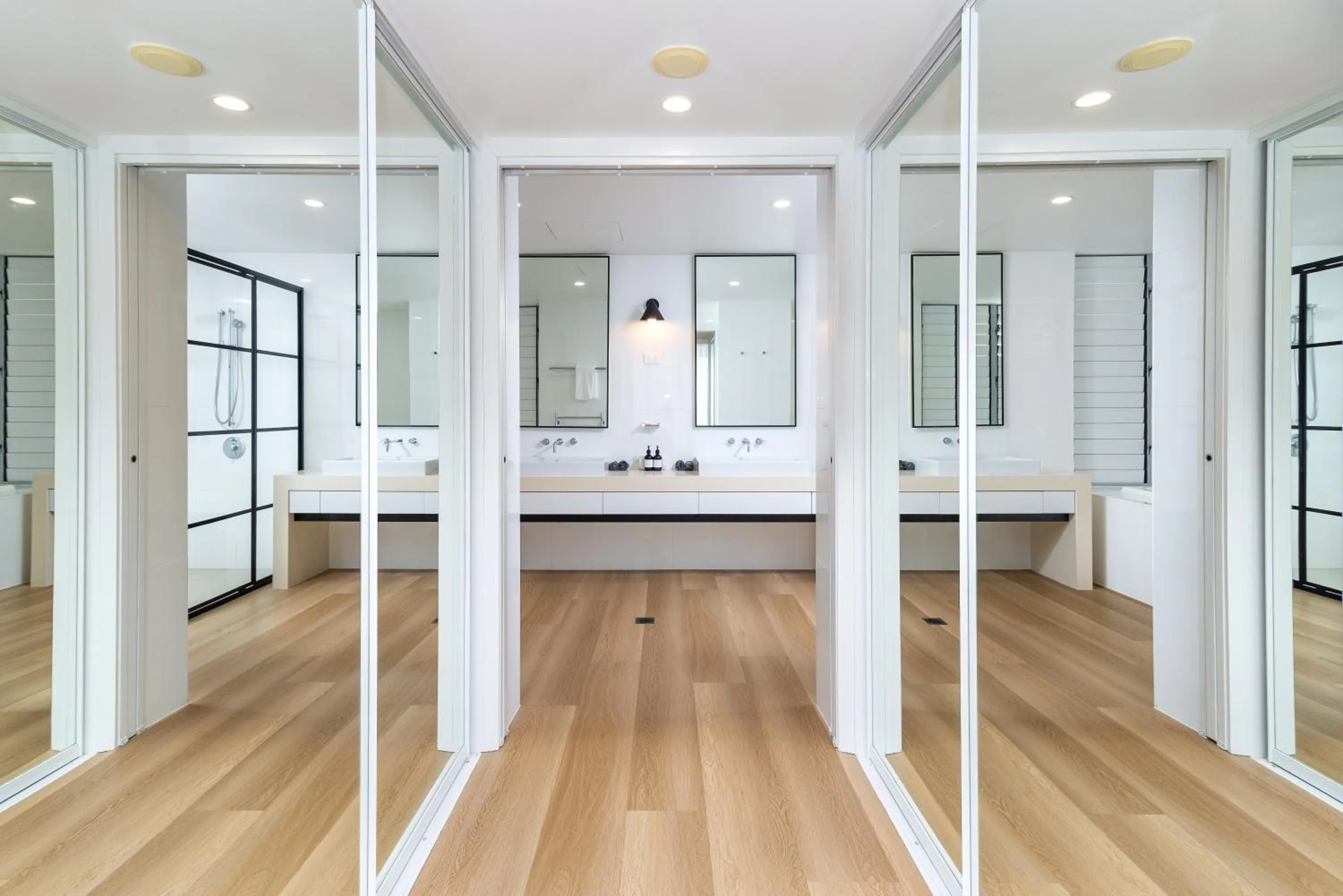 Bathroom in Drift Palm Cove