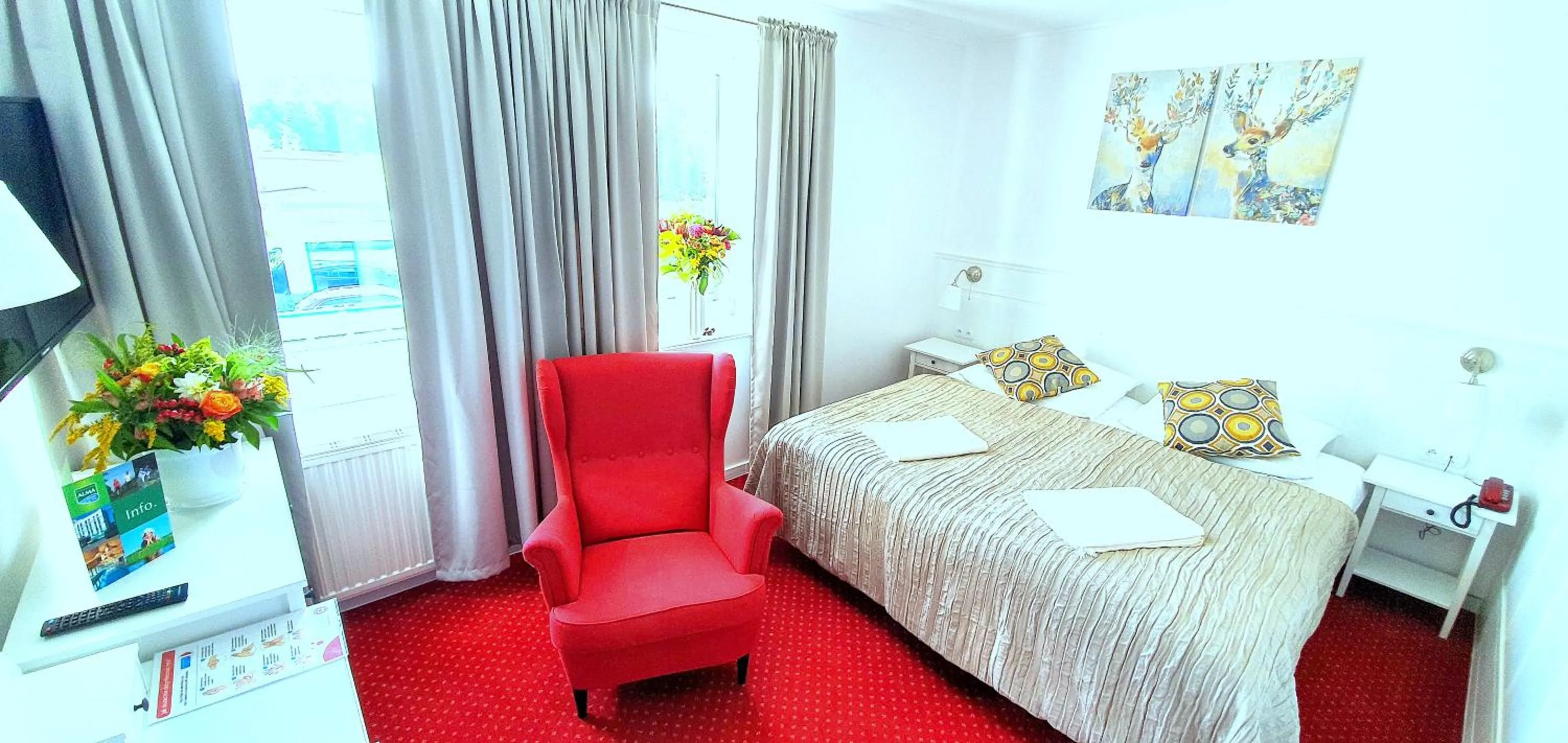 Photo of the whole room, Bed in SPA Barlinek, Hotel Alma & SPA - UWAGA - styczen do marzec 2026 basen nieczynny!