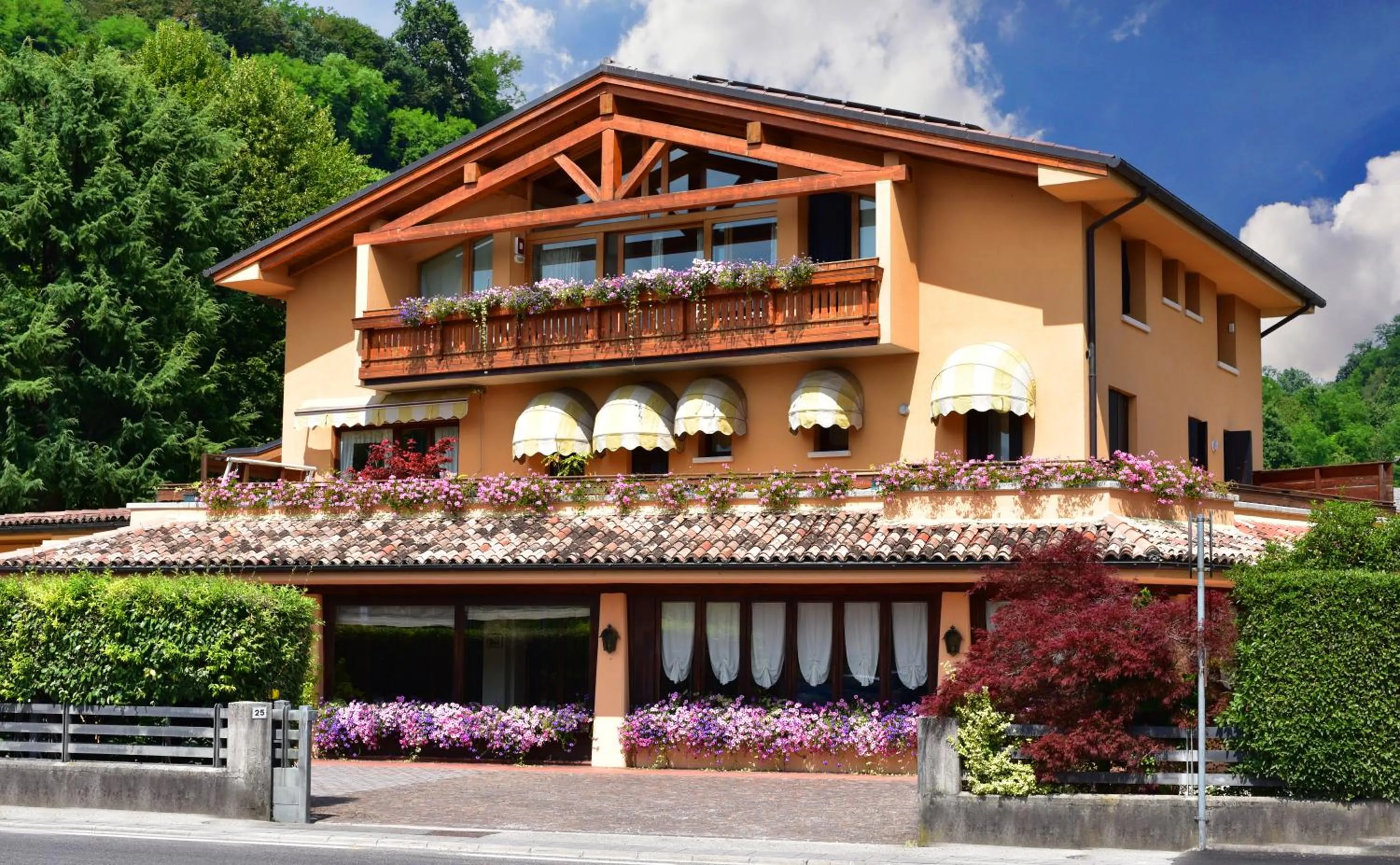 Facade/entrance in Albergo Da Gildo