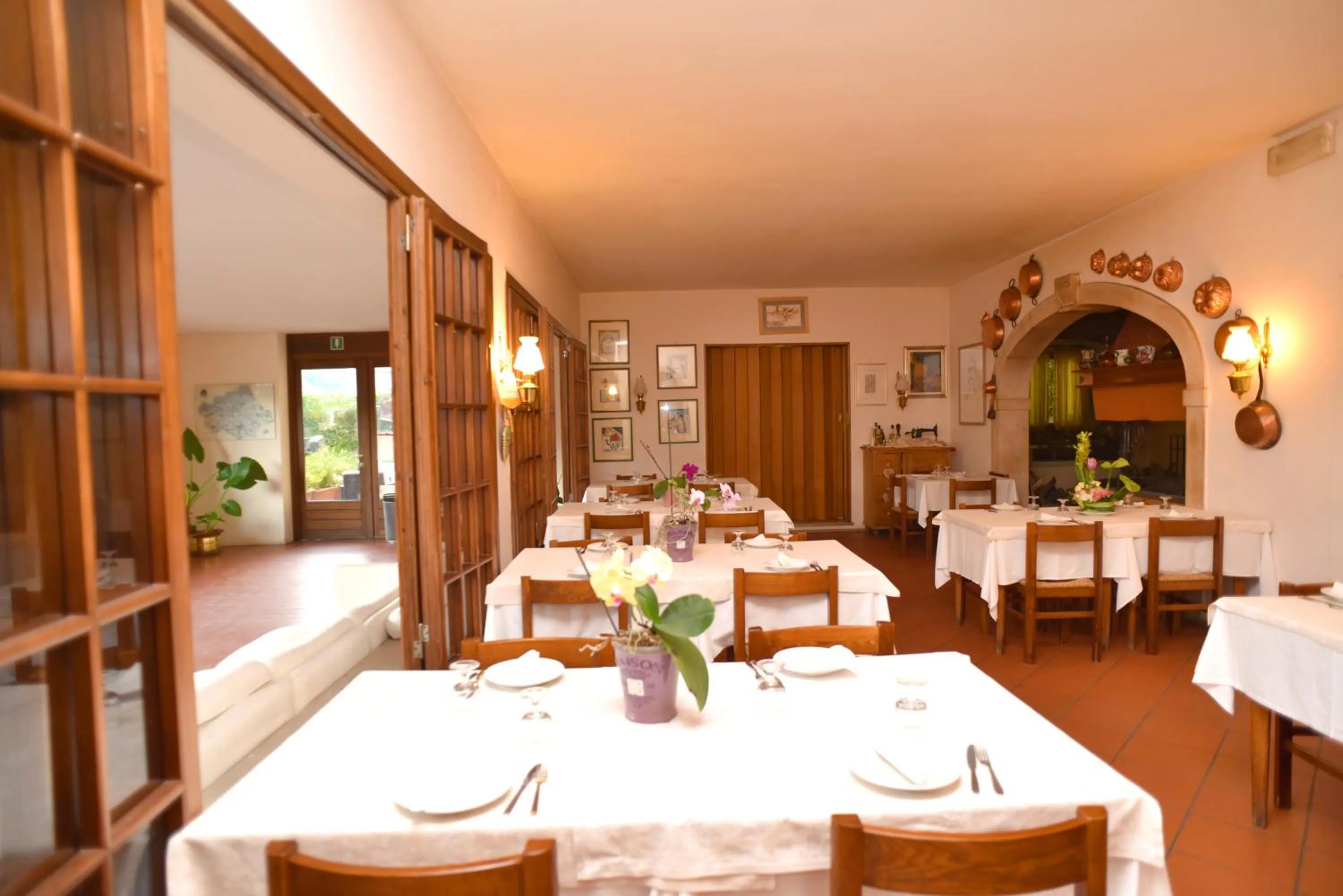 Restaurant/places to eat in Albergo Da Gildo