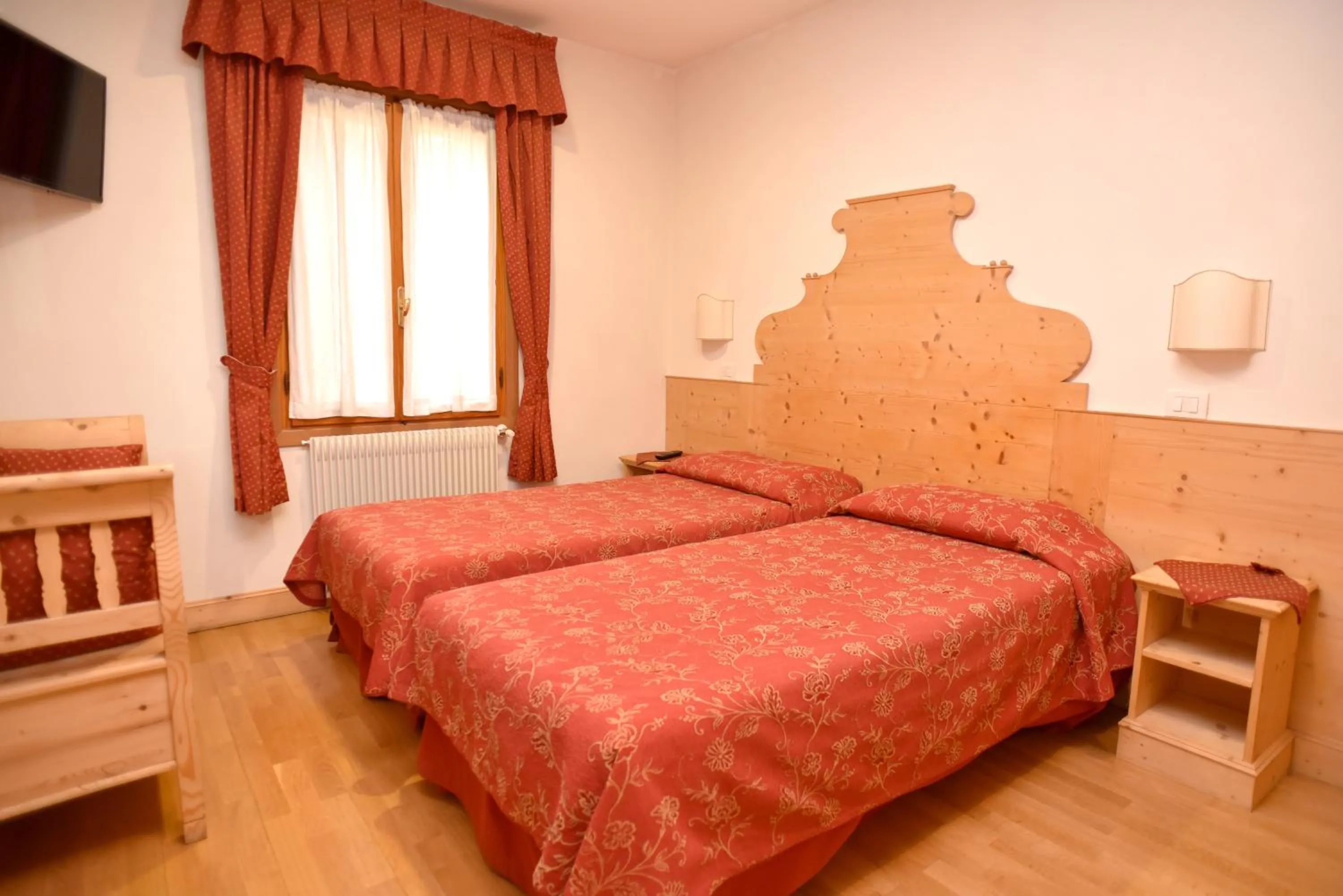 Day, Bed in Albergo Da Gildo