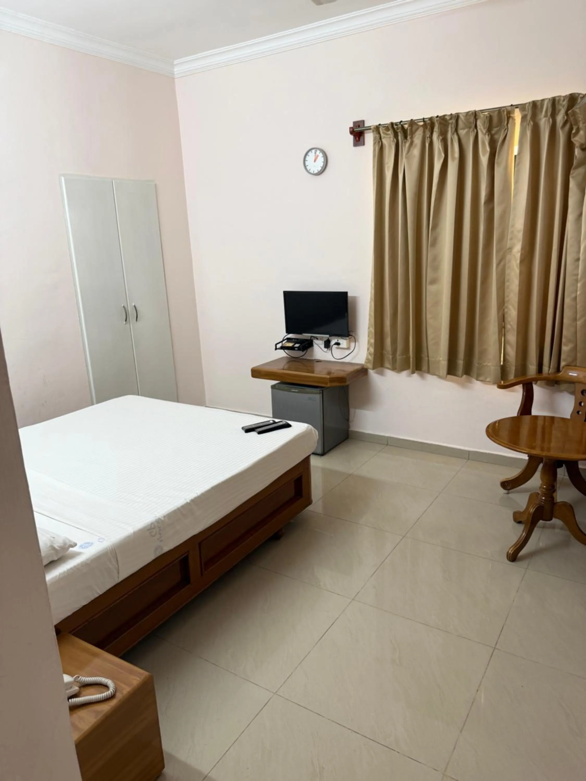 Bed in Hotel GARISHPARK