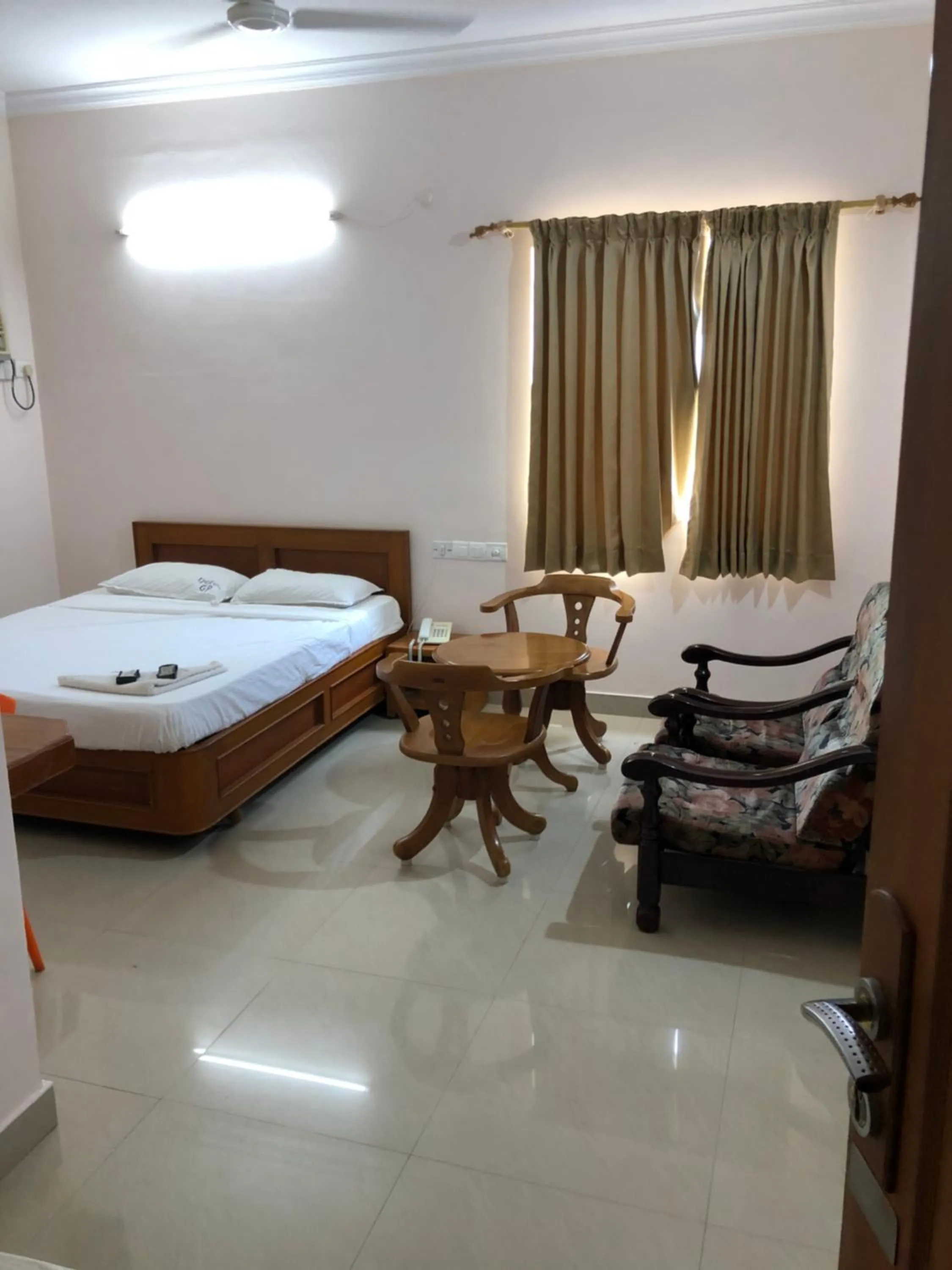 Bed in Hotel GARISHPARK