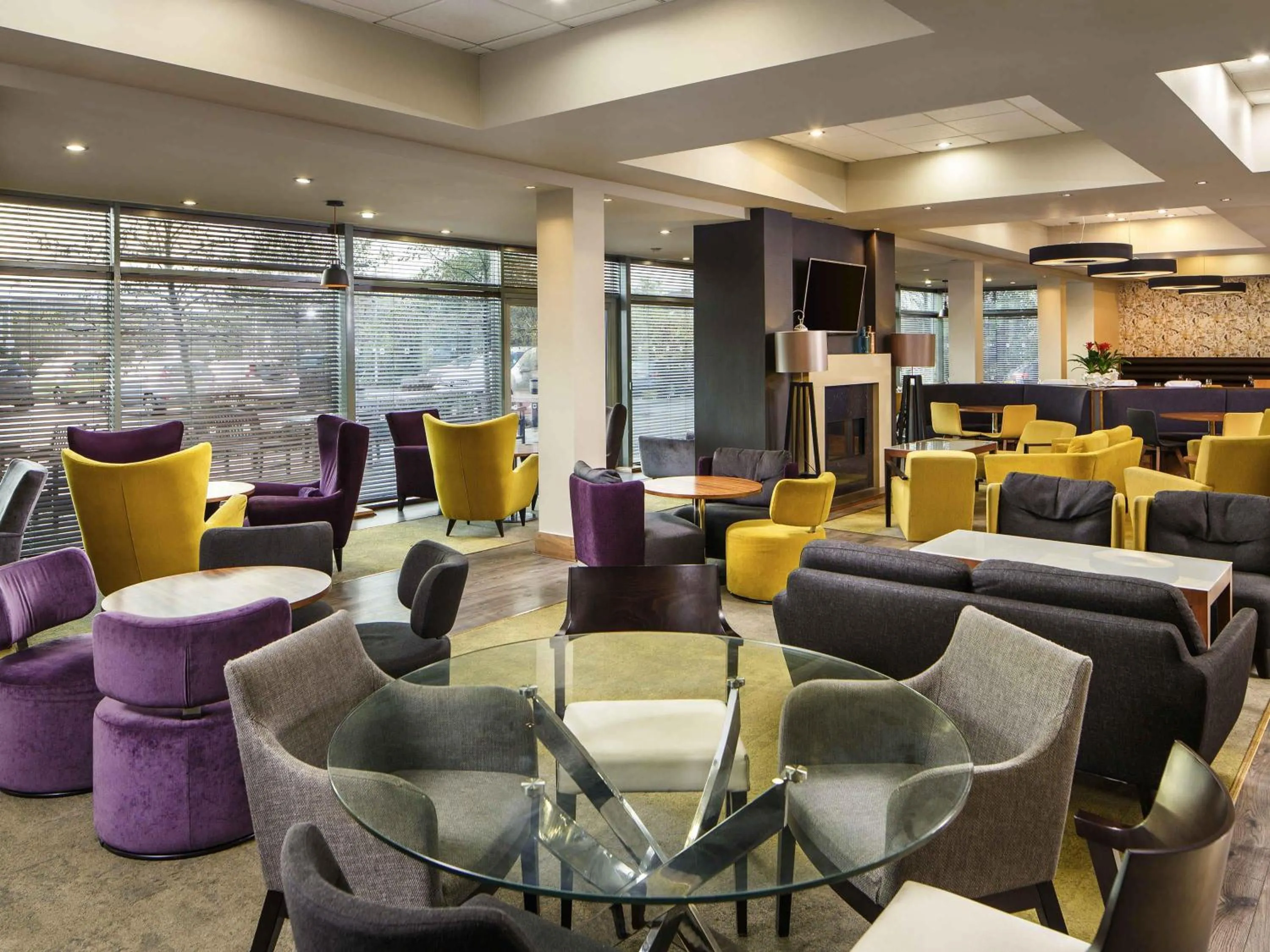 Lounge or bar in Mercure Sheffield Parkway