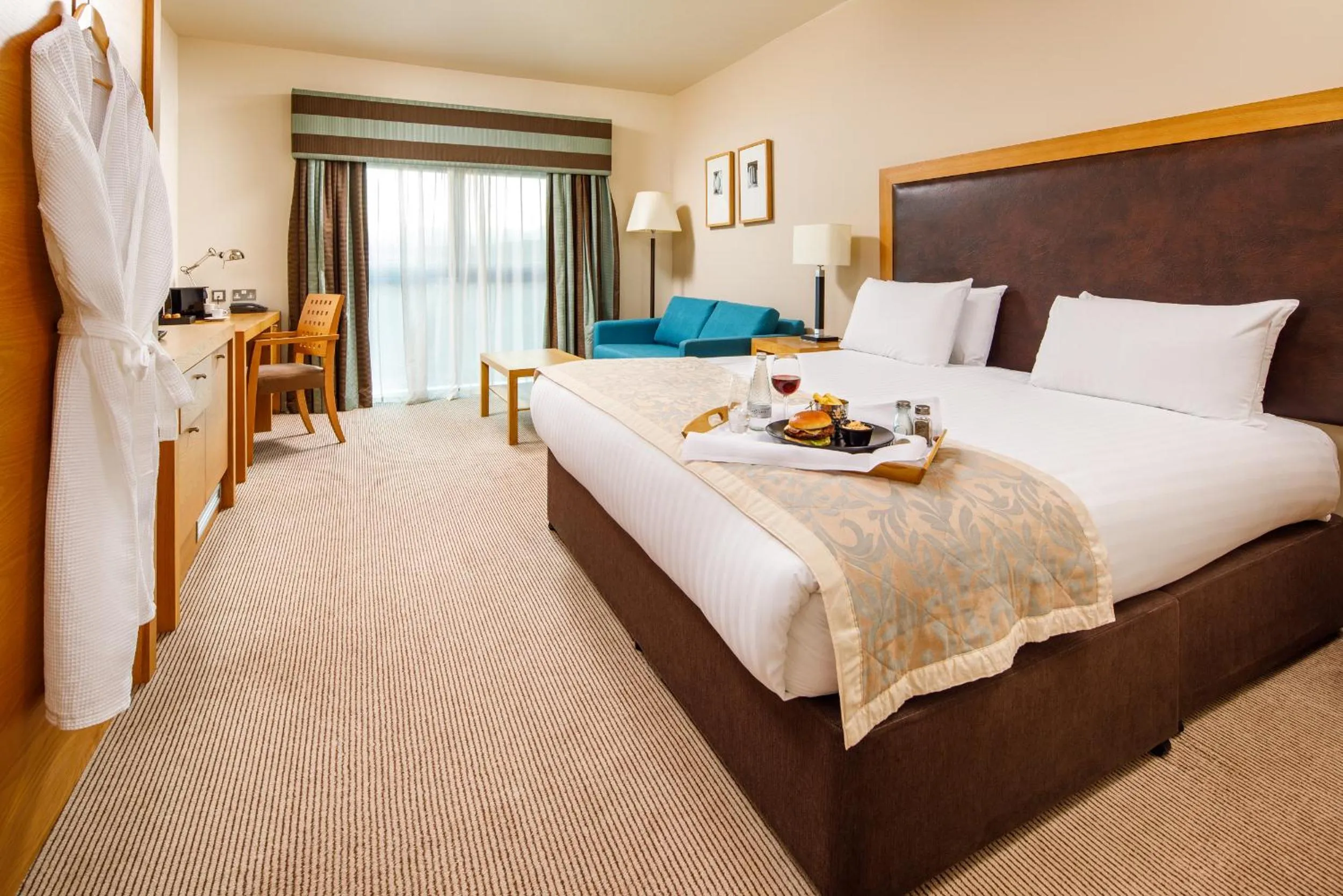 Bed in Mercure Sheffield Parkway