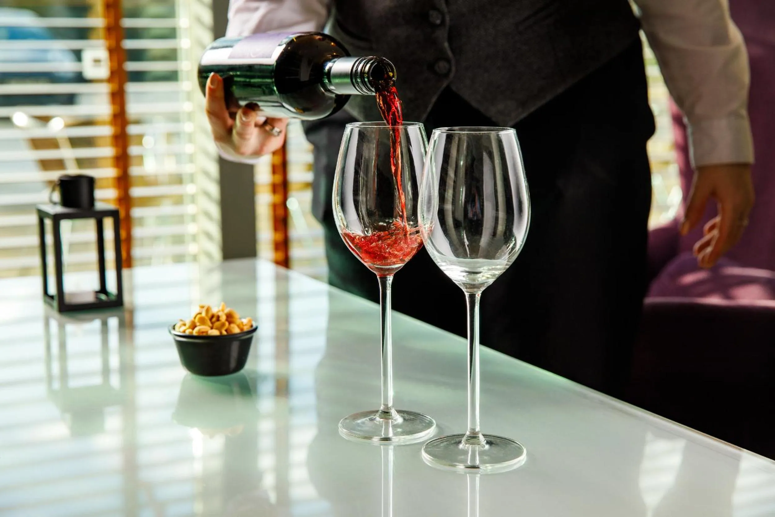 Lounge or bar in Mercure Sheffield Parkway