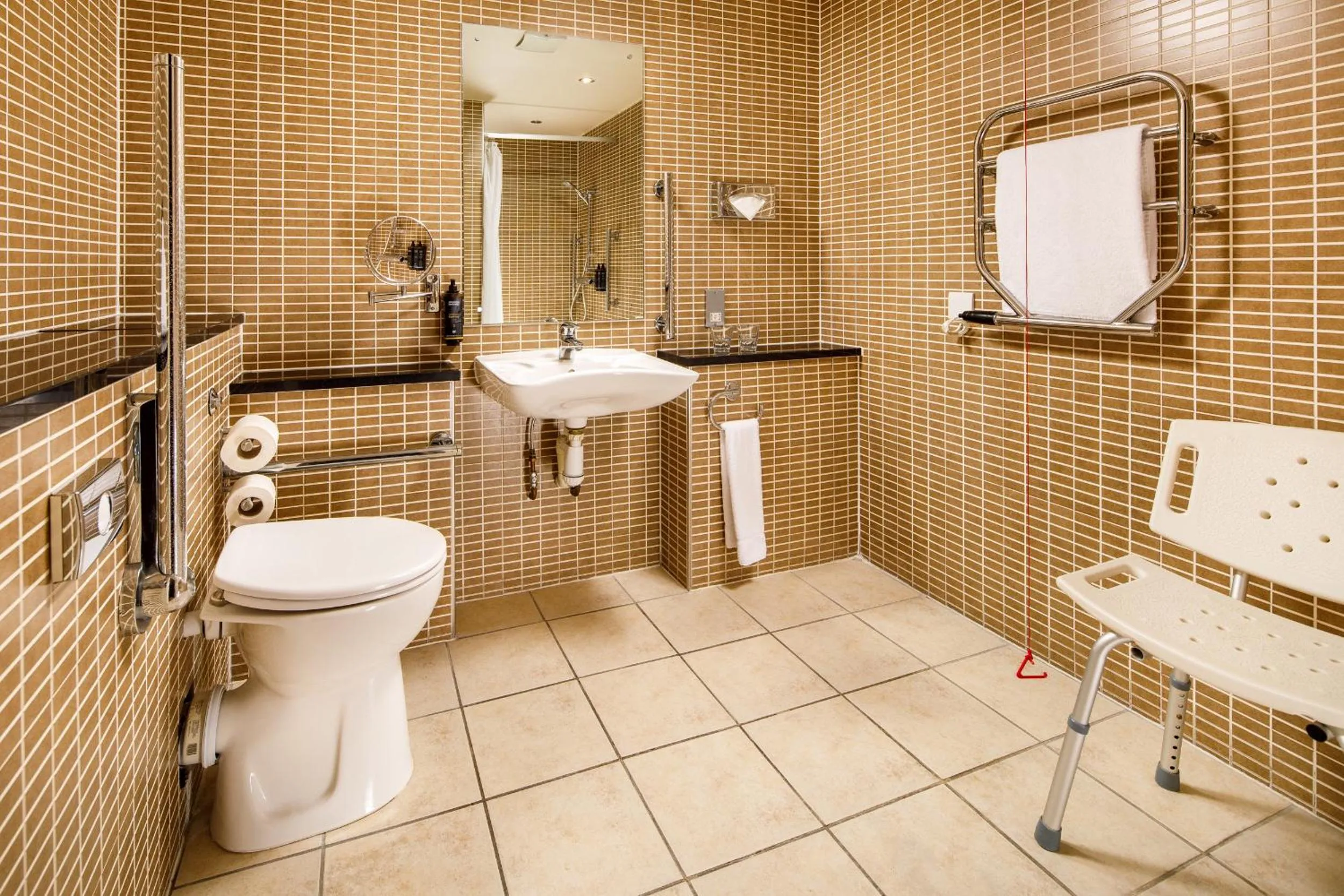 Bathroom in Mercure Sheffield Parkway