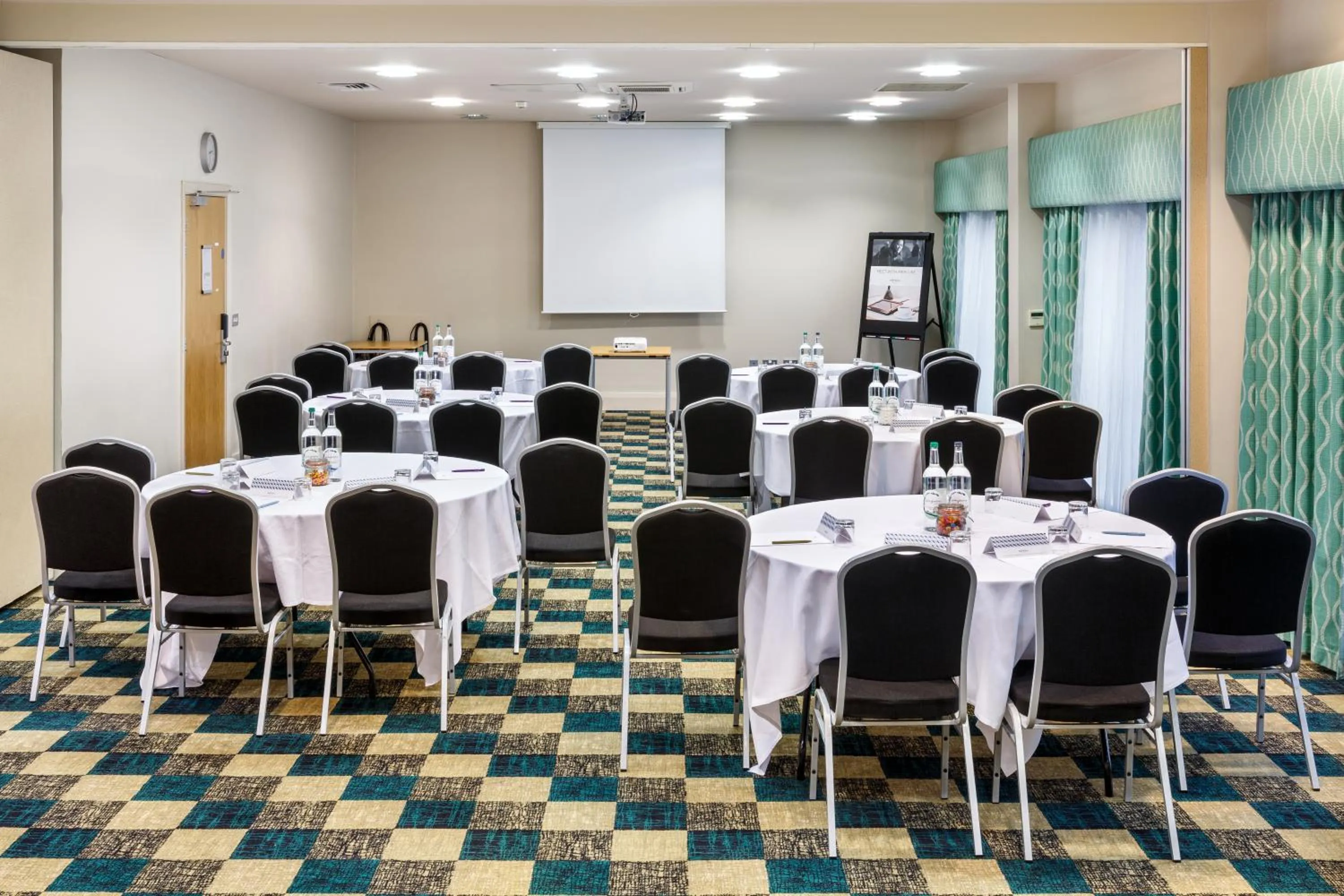Business facilities in Mercure Sheffield Parkway