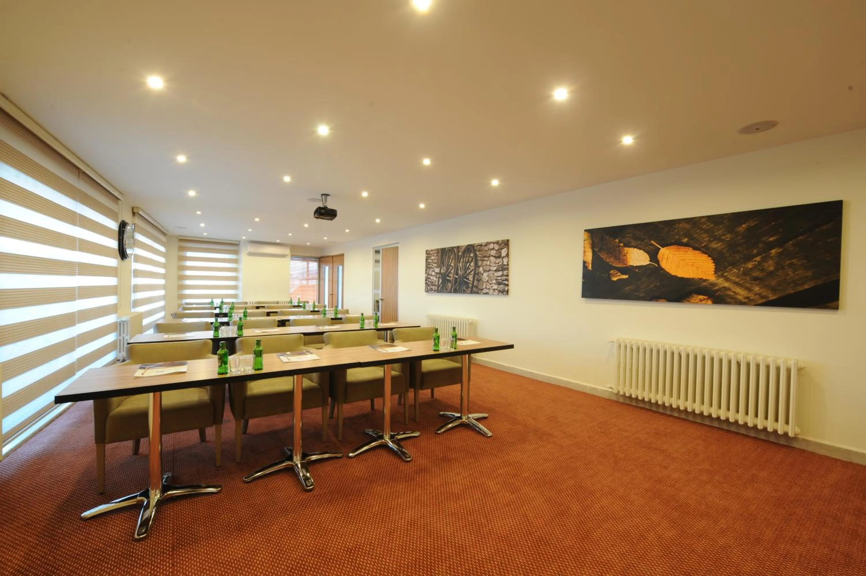Business facilities in Kardes Hotel