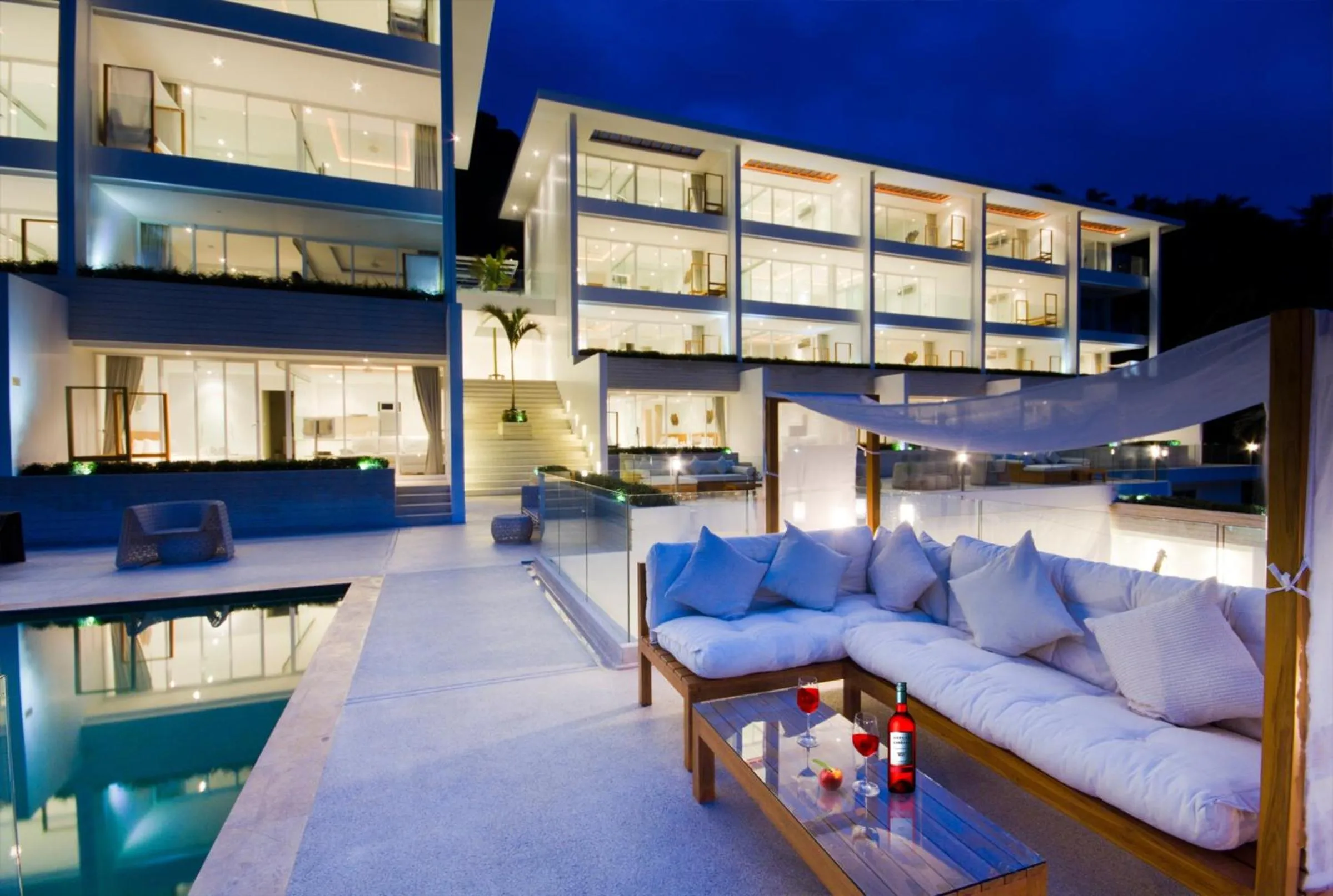 Facade/entrance in Code Samui Hotel