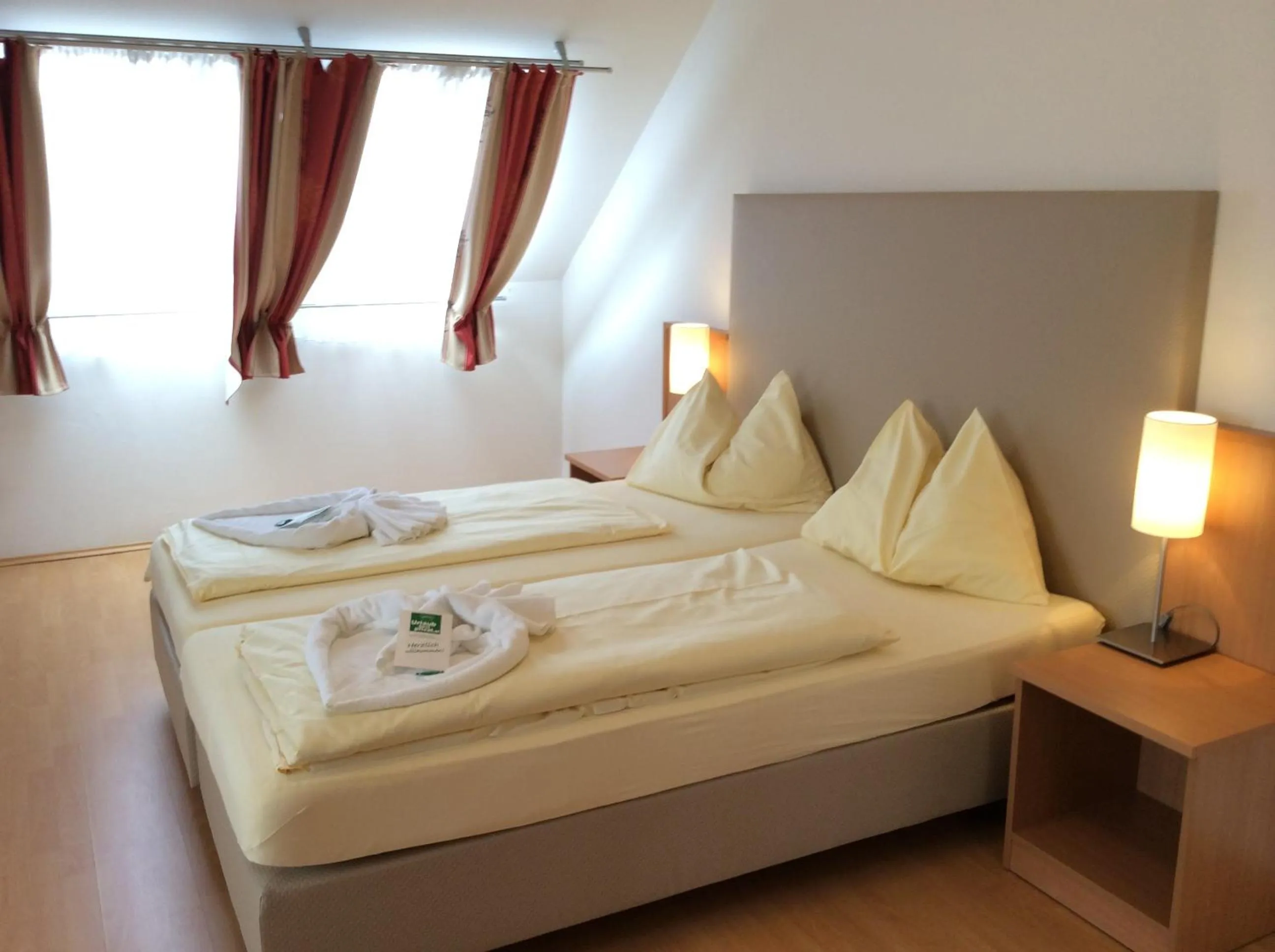 Bed in Stadthotel Schwerterbräu