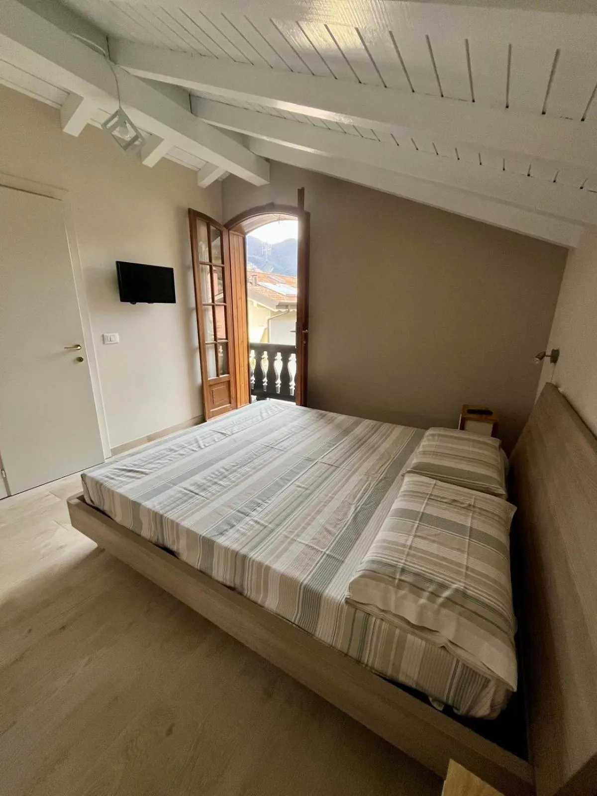 Bedroom, Bed in B&B Aria Di Lago