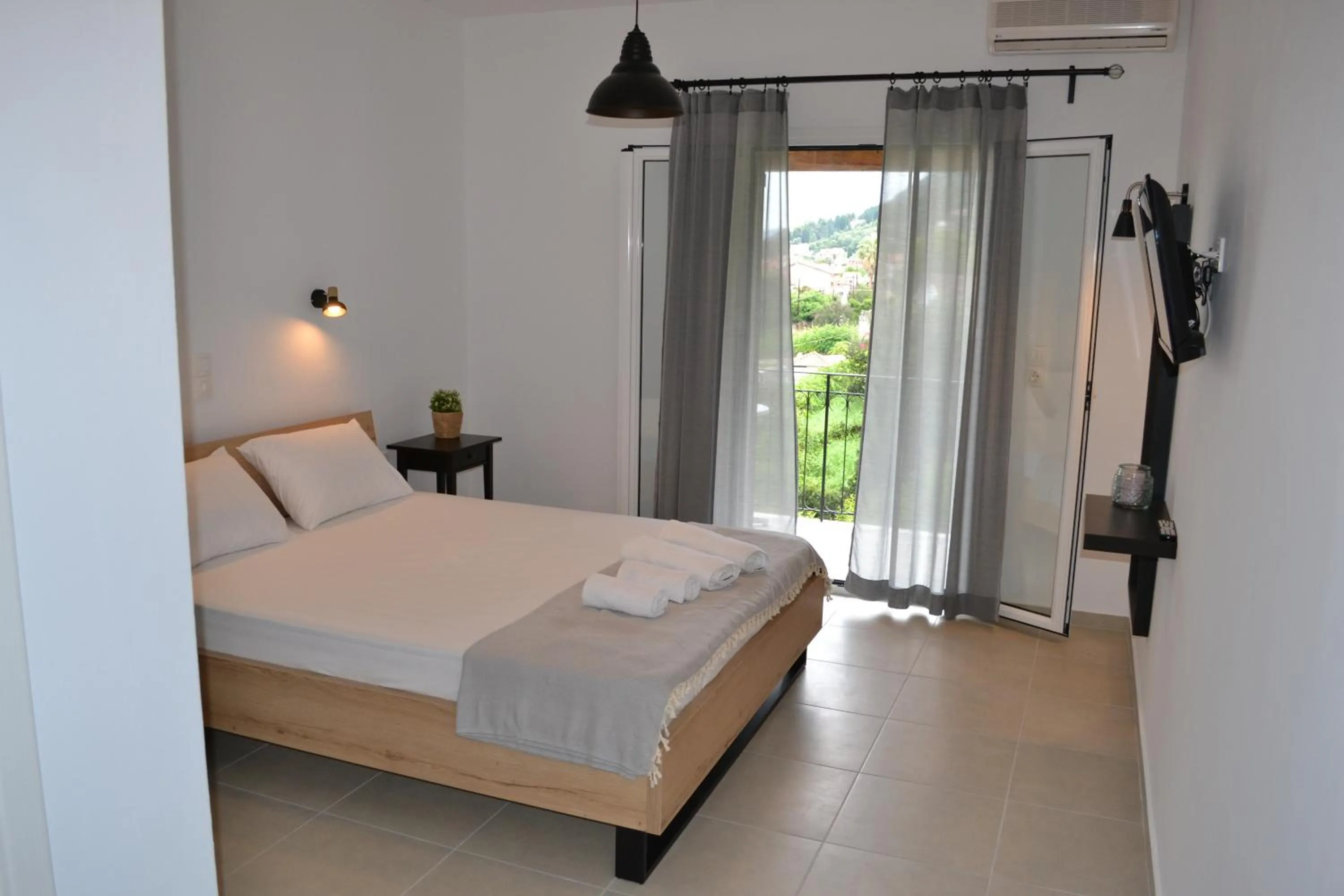 TV and multimedia in Iliana Studios